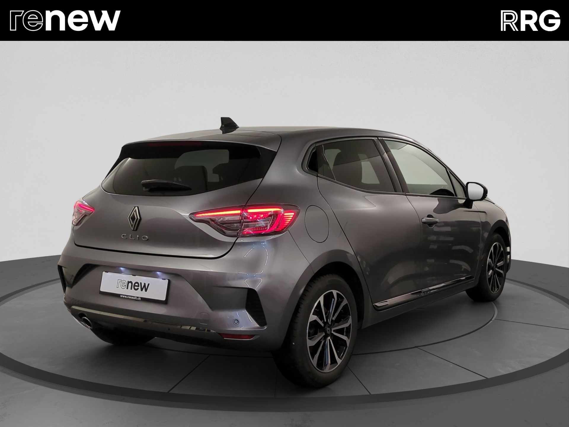 RENAULT Clio 1.0 Techno-showroom-element-2