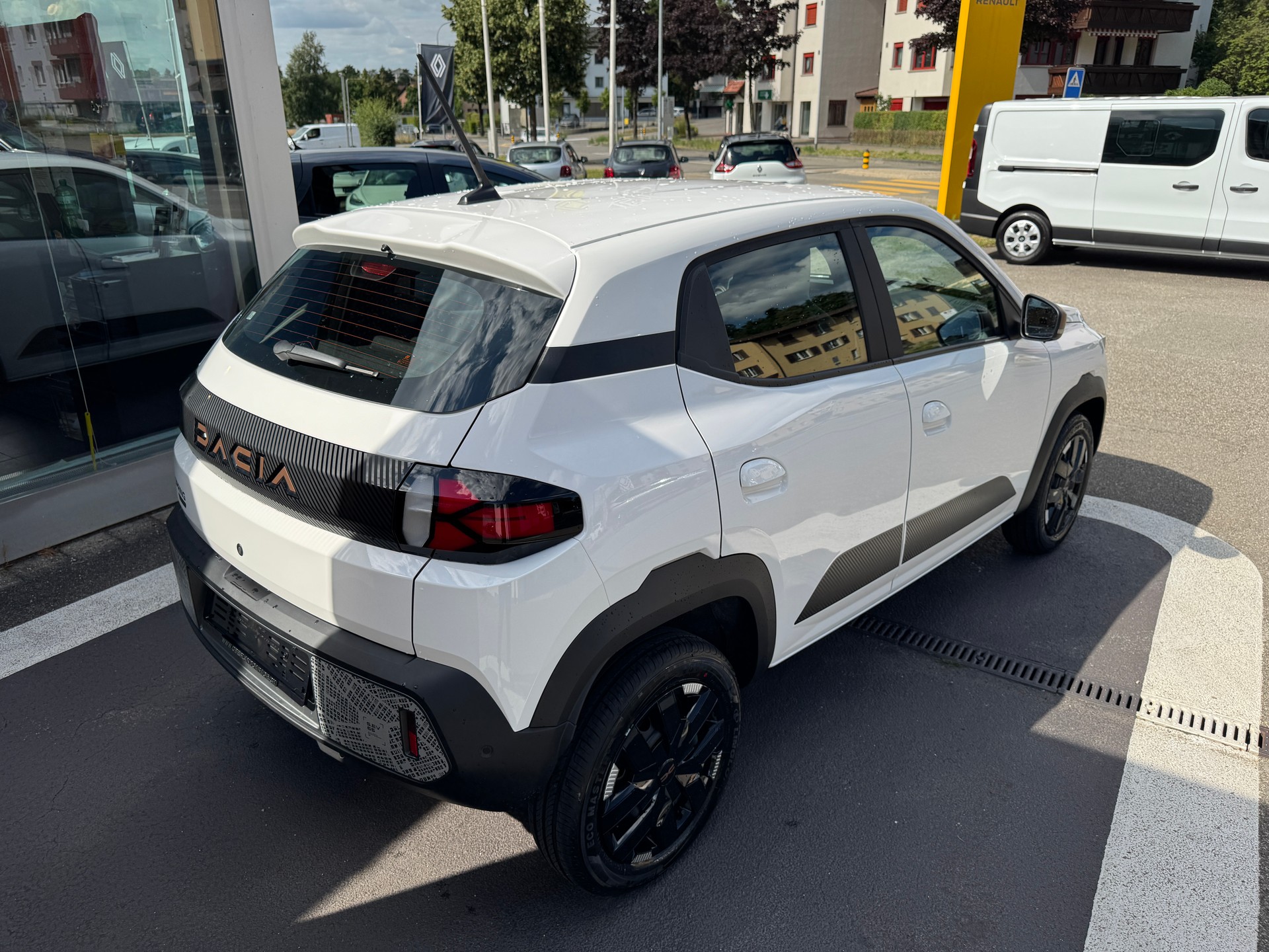 DACIA Spring 27 kWh Extreme-showroom-element-1