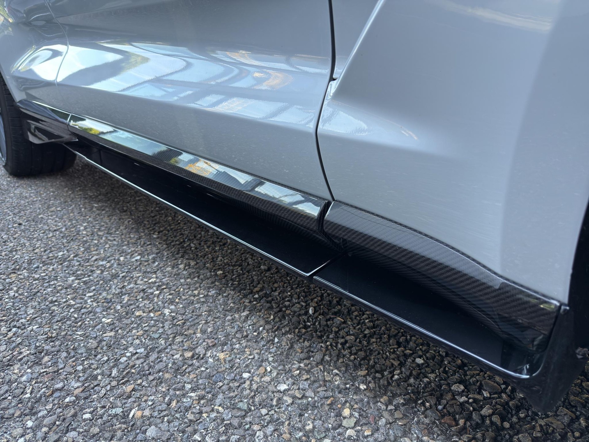 ASTON MARTIN DBX 707 4.0 V8 Bi-Turbo-image-24
