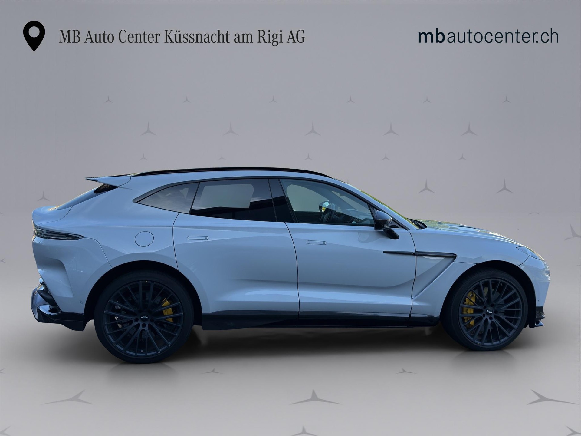 ASTON MARTIN DBX 707 4.0 V8 Bi-Turbo-image-6