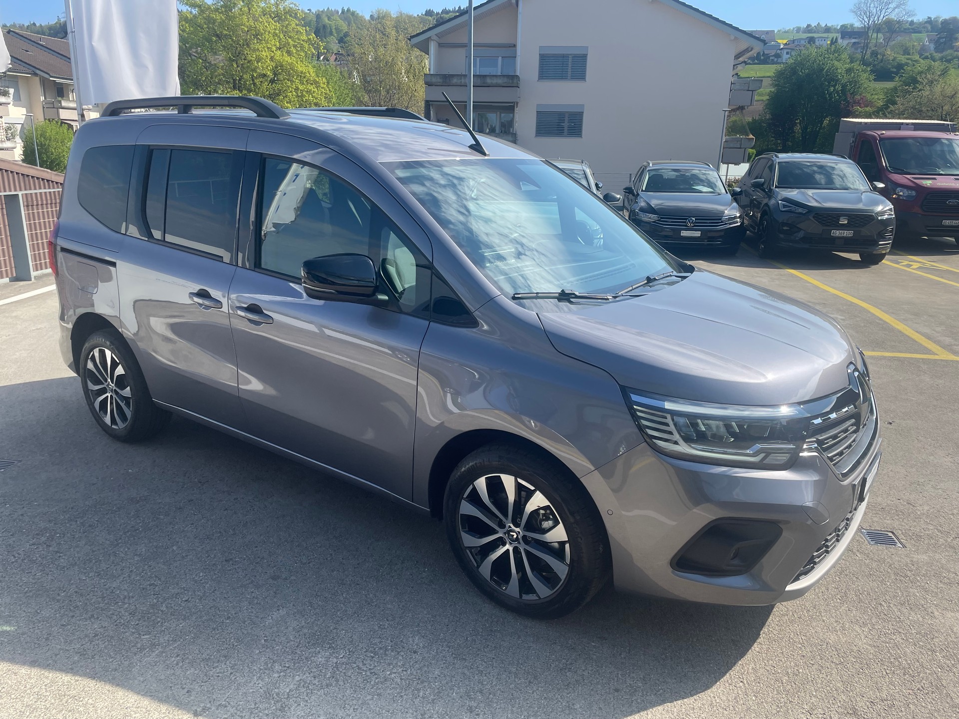 RENAULT Kangoo 1.3 TCe 130Tech. A-image-8
