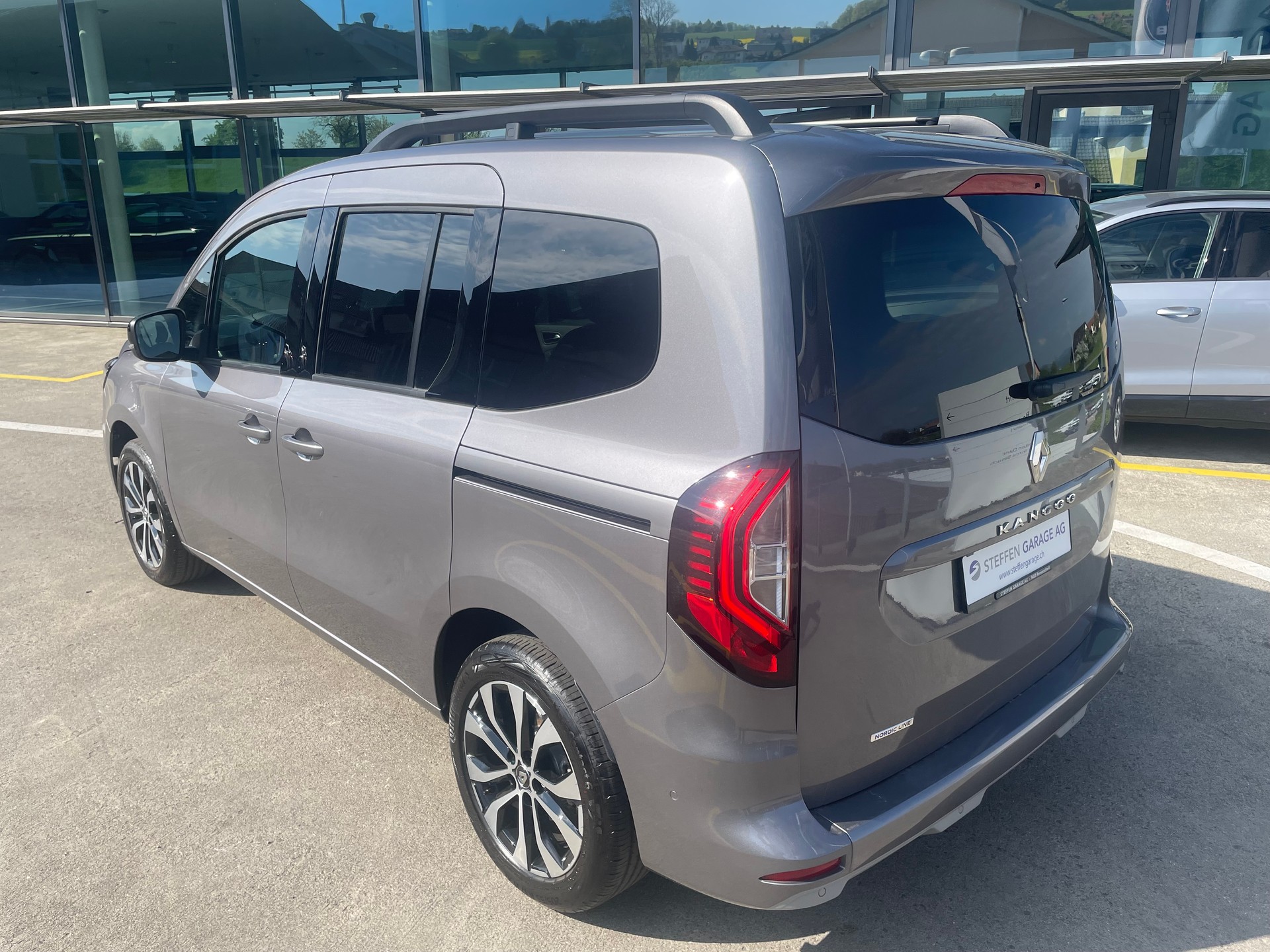 RENAULT Kangoo 1.3 TCe 130Tech. A-image-5