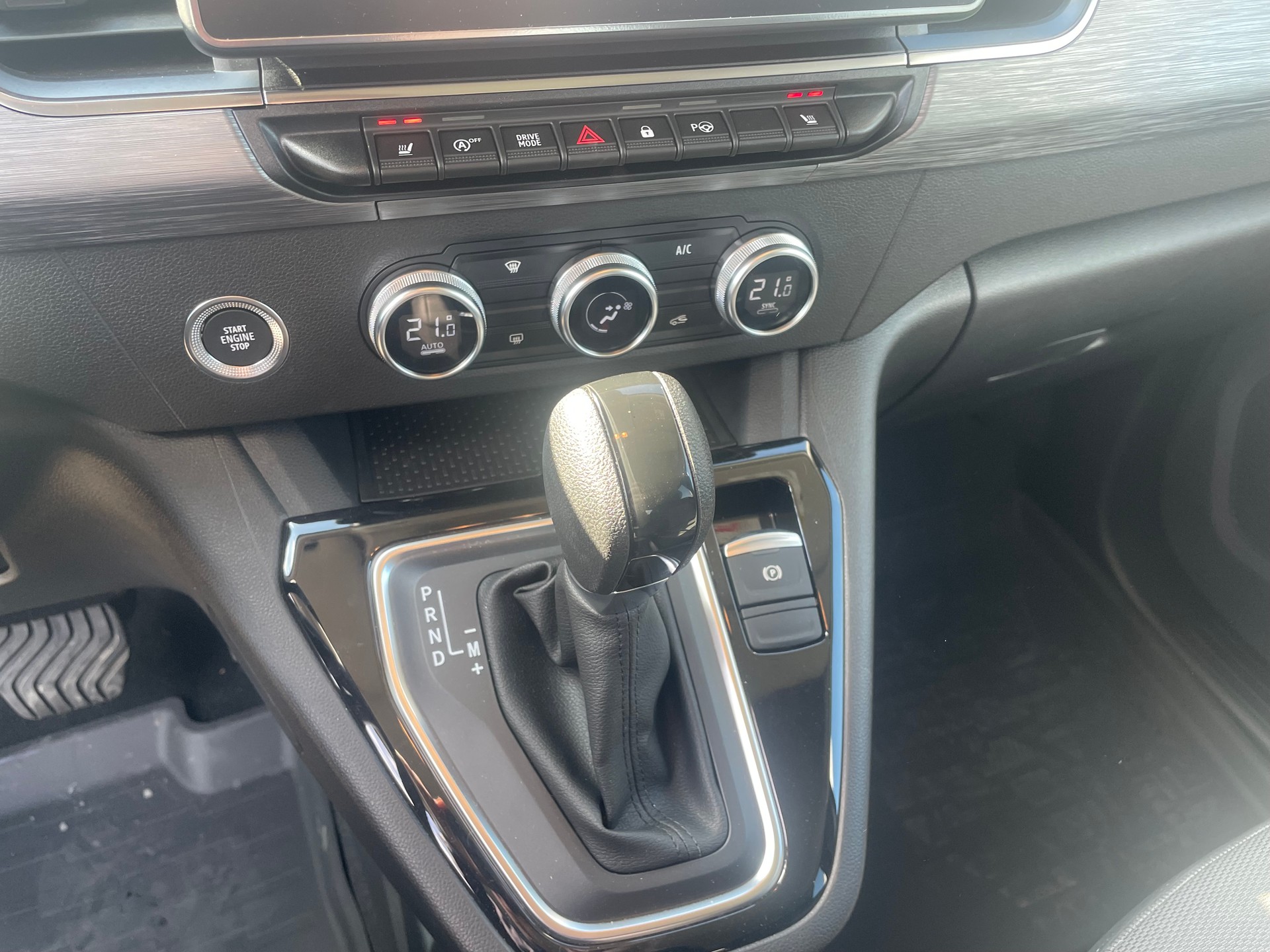 RENAULT Kangoo 1.3 TCe 130Tech. A-image-12