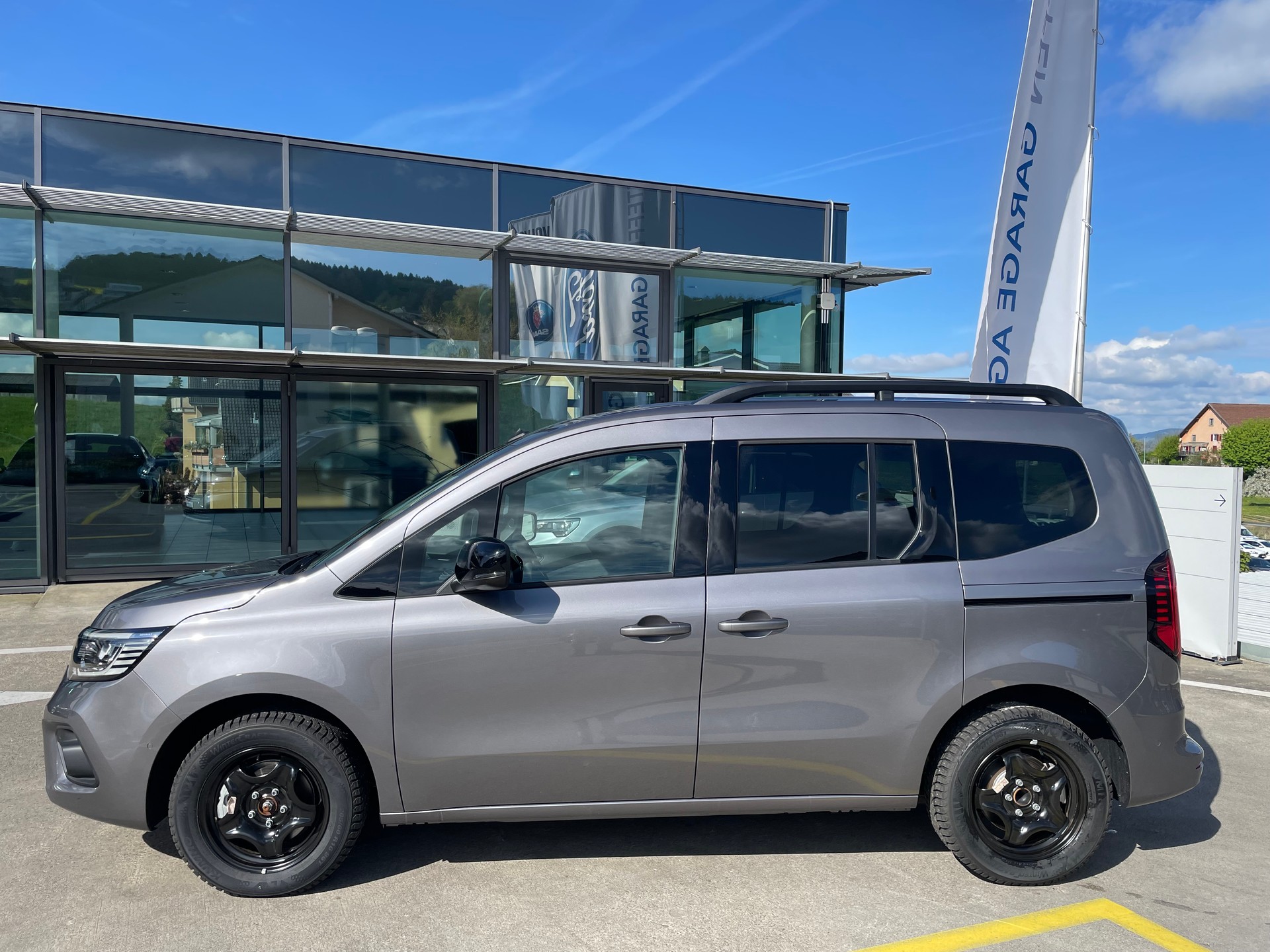 RENAULT Kangoo 1.3 TCe 130Tech. A-image-10