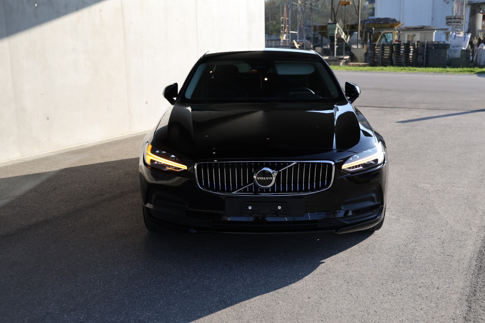 VOLVO S90 B5-image-14