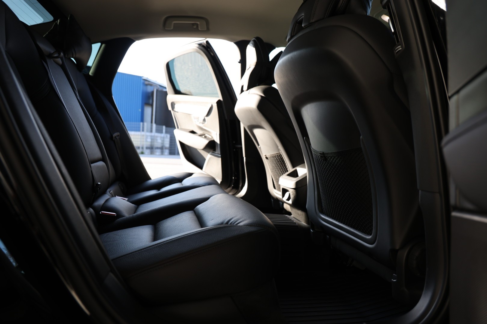 VOLVO S90 B5-image-11