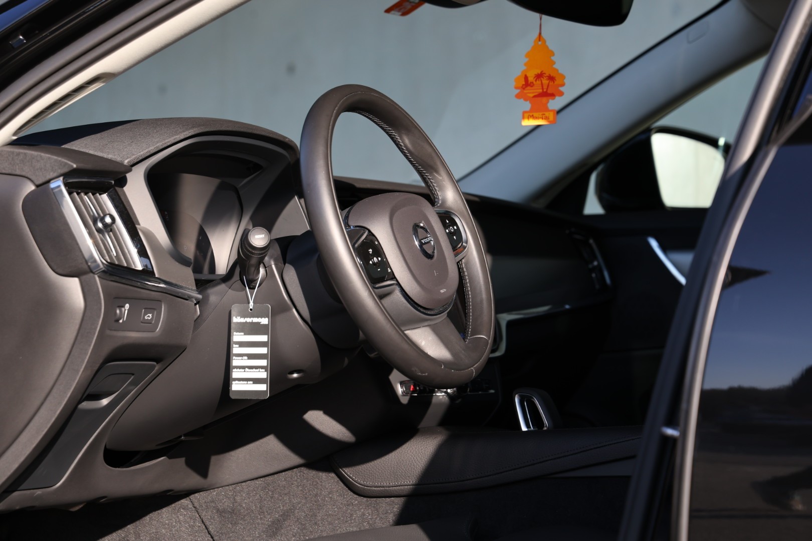 VOLVO S90 B5-image-5