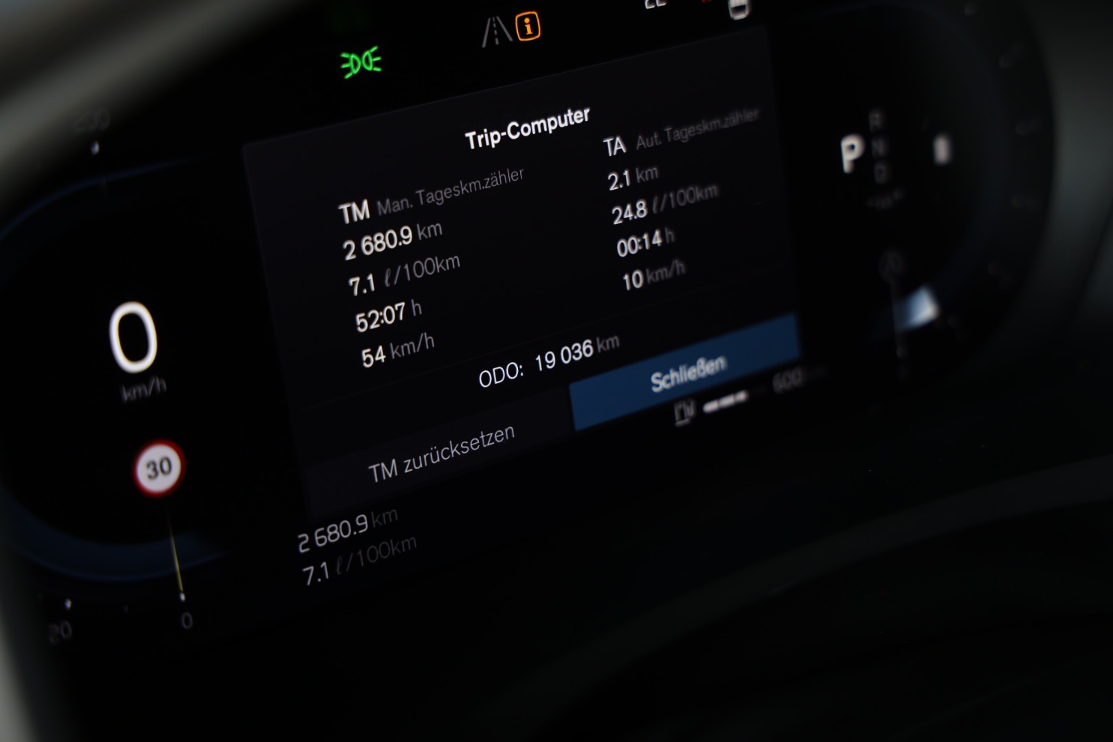 VOLVO S90 B5-image-6