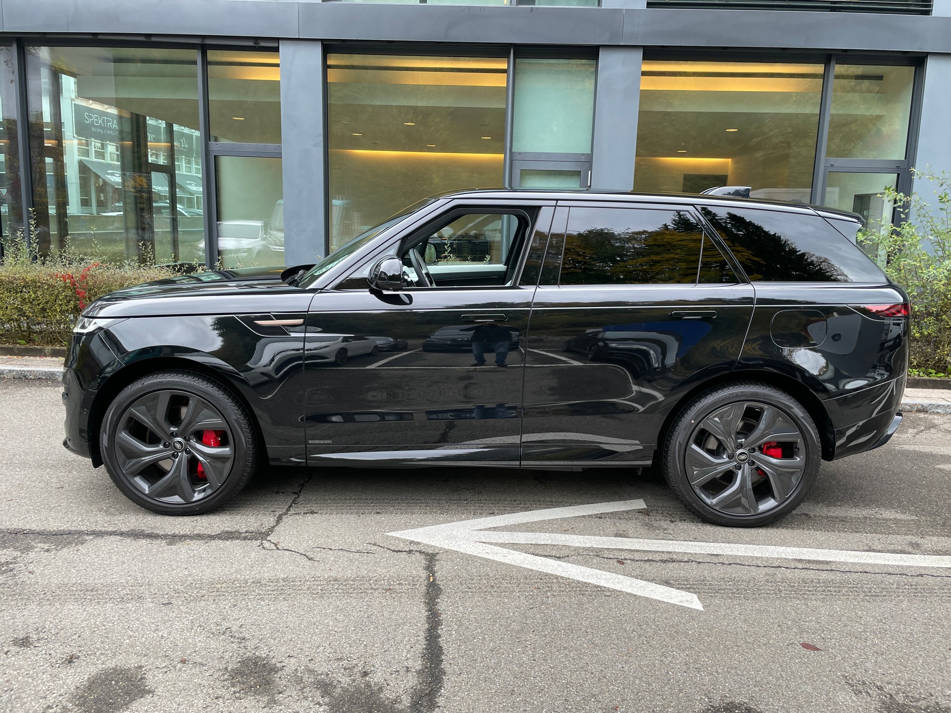 LAND ROVER Range Rover Sport P550e 3.0 Si6 PHEV Autobiography Automatic-showroom-element-1