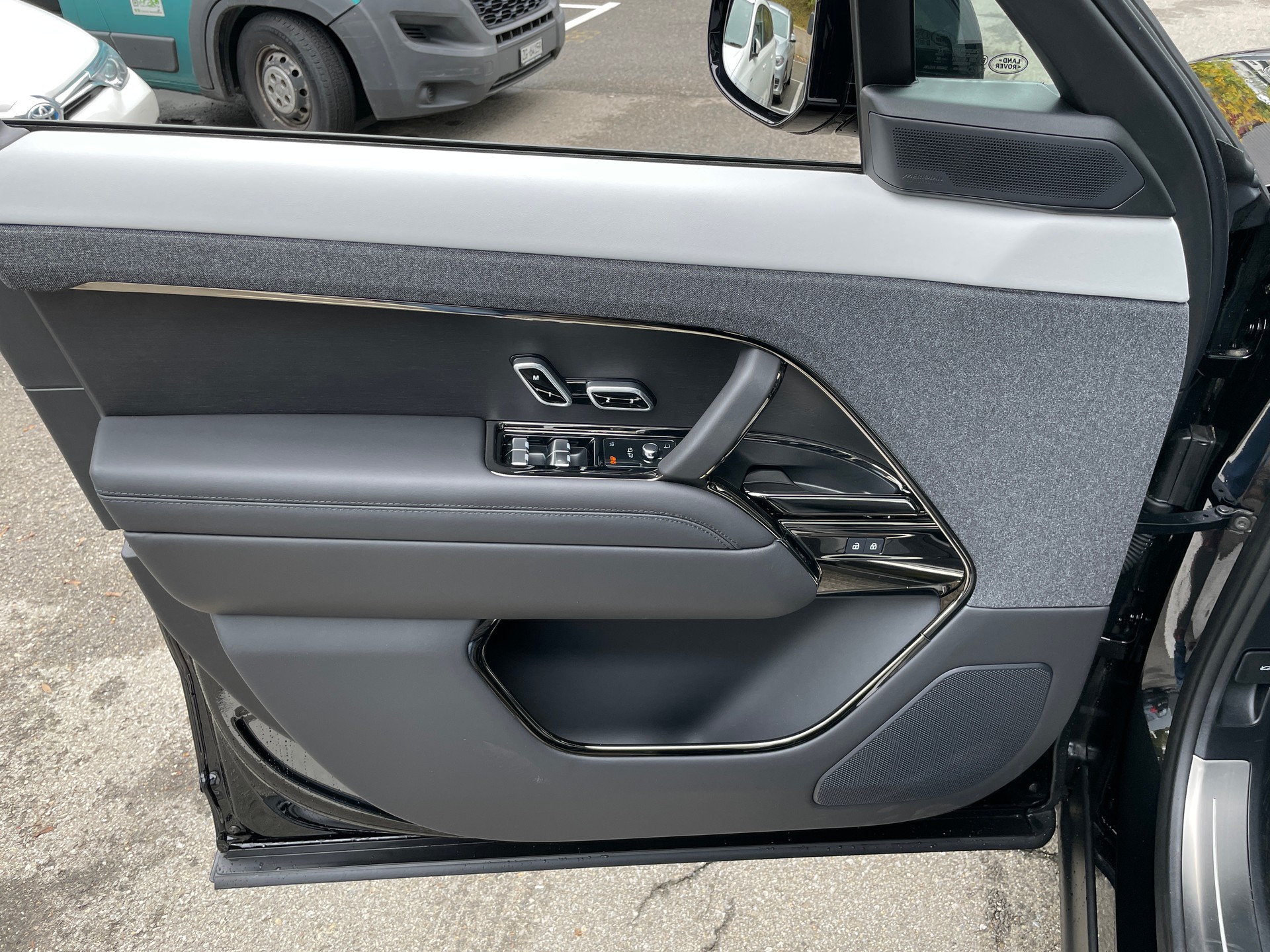 LAND ROVER Range Rover Sport P550e 3.0 Si6 PHEV Autobiography Automatic-image-9