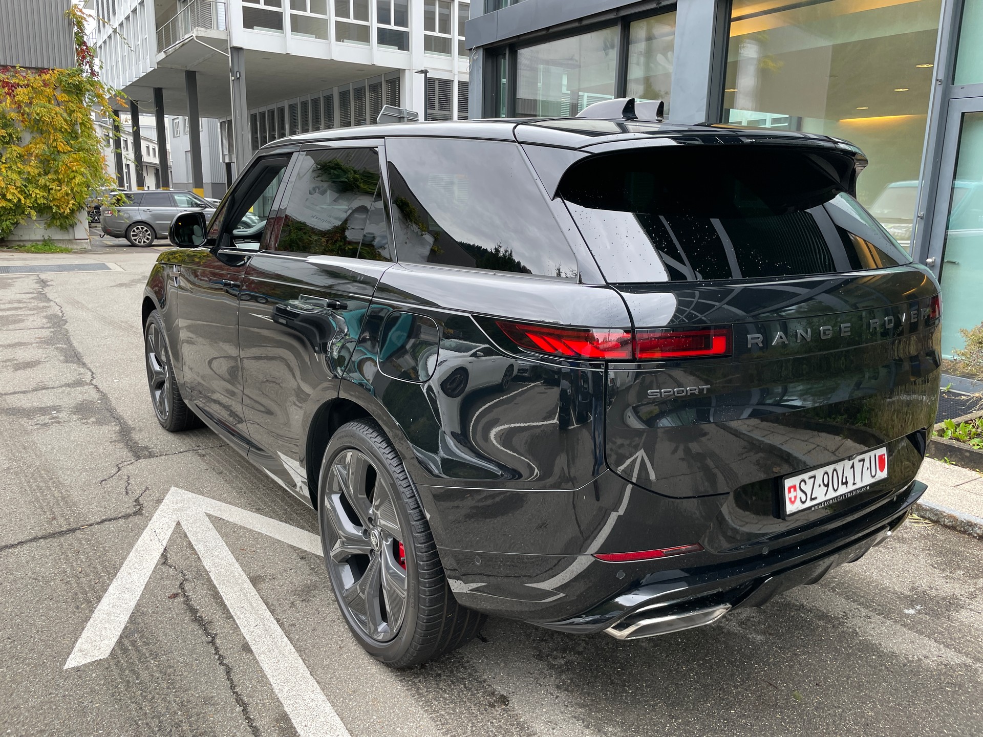 LAND ROVER Range Rover Sport P550e 3.0 Si6 PHEV Autobiography Automatic-showroom-element-2
