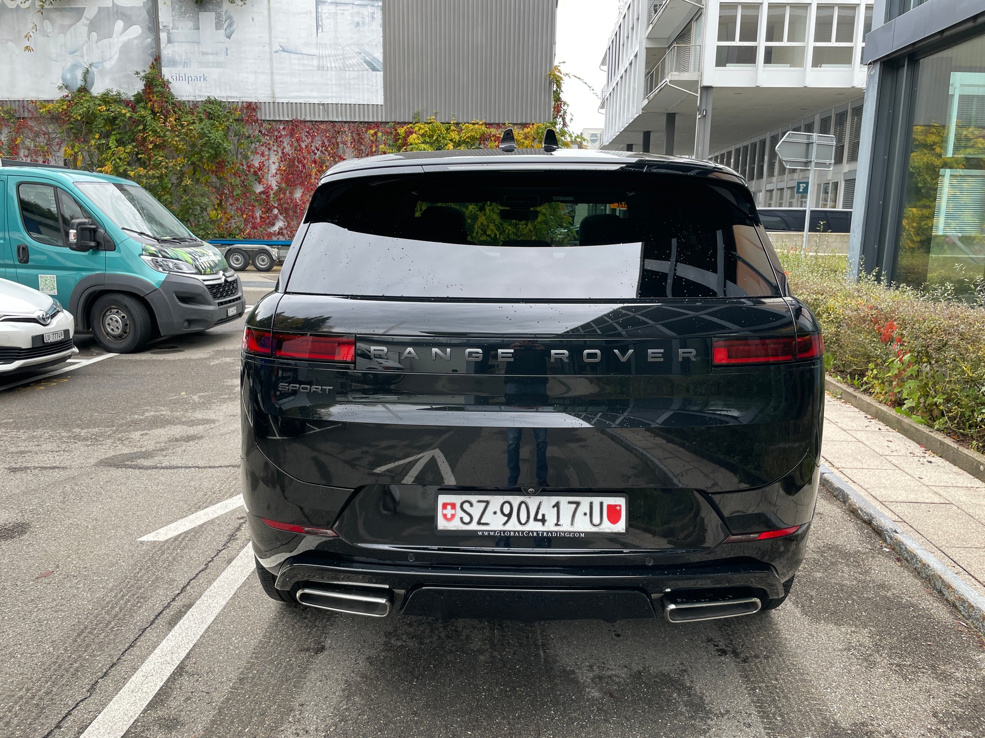 LAND ROVER Range Rover Sport P550e 3.0 Si6 PHEV Autobiography Automatic-showroom-element-3