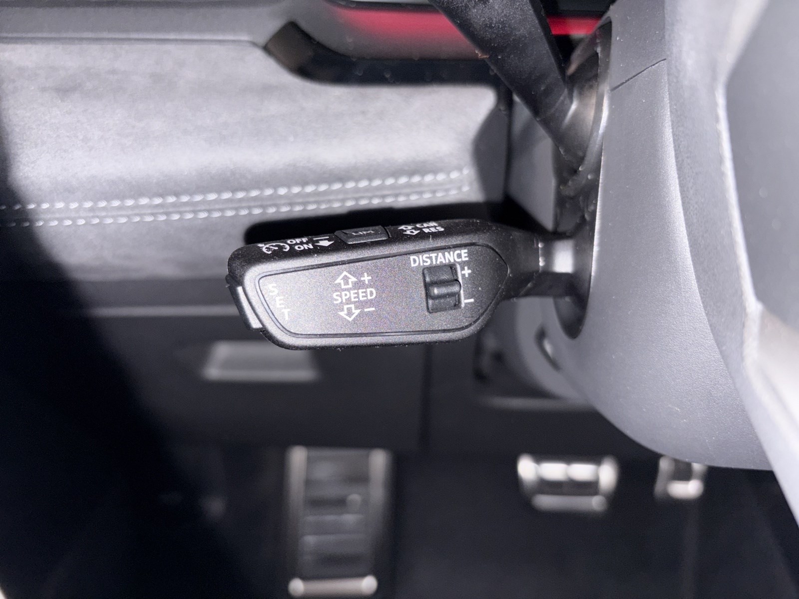 AUDI Q6 e-tron quattro-image-15