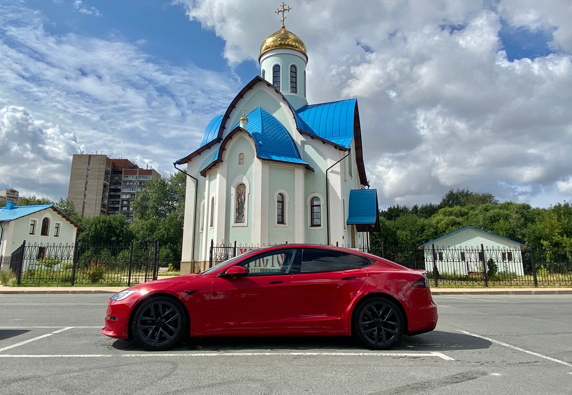 TESLA Model S 100 kWh Plaid