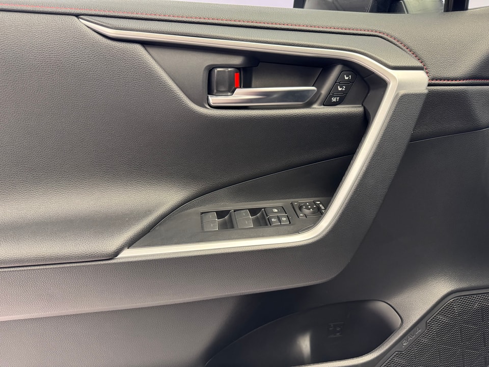 RAV4 Plug-in Hybrid 2.5 Platinum AWD-i