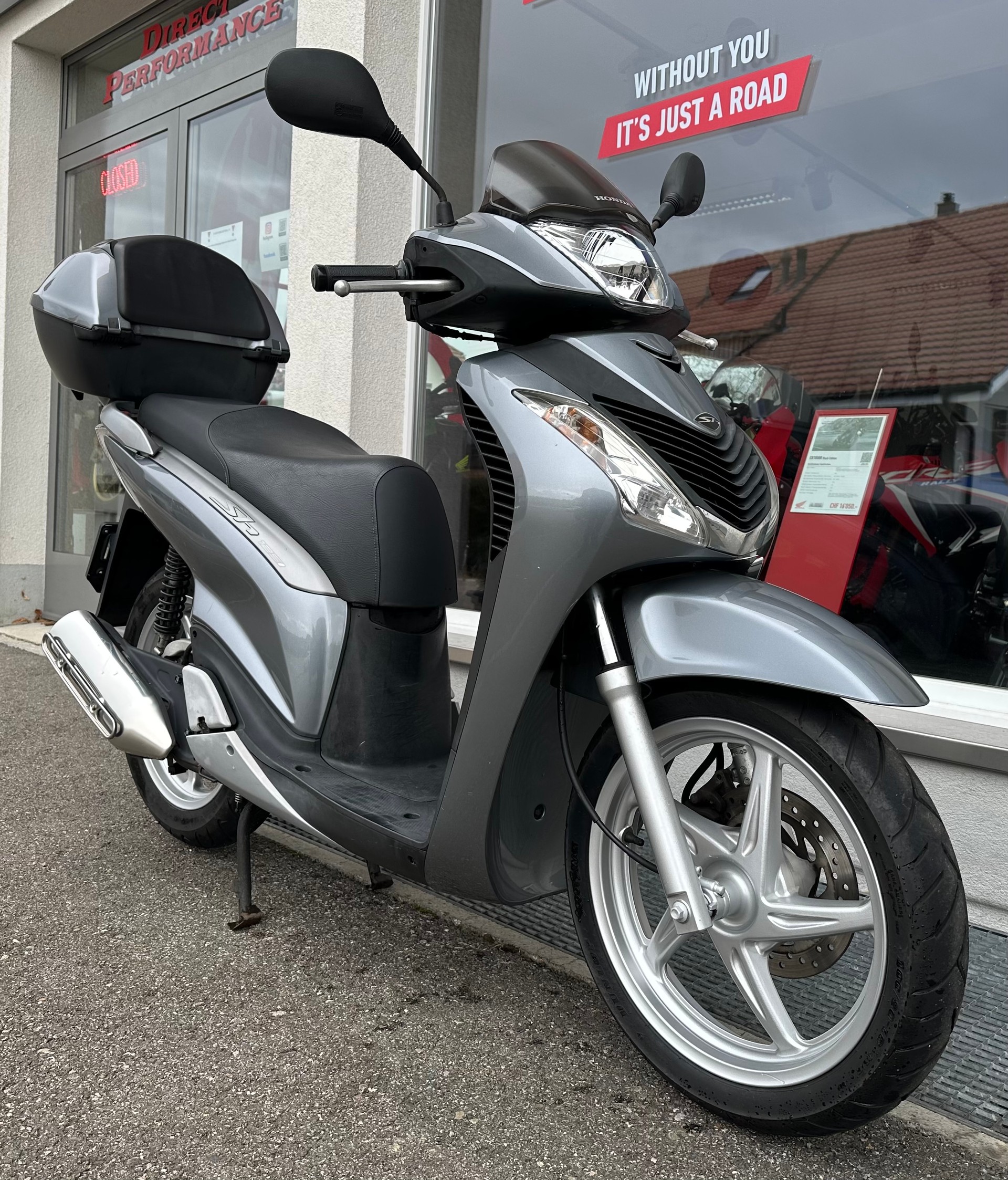 Honda Sh Grigio Sh 125 Vecchio Modello Fari Aggiuntivi A LED Per