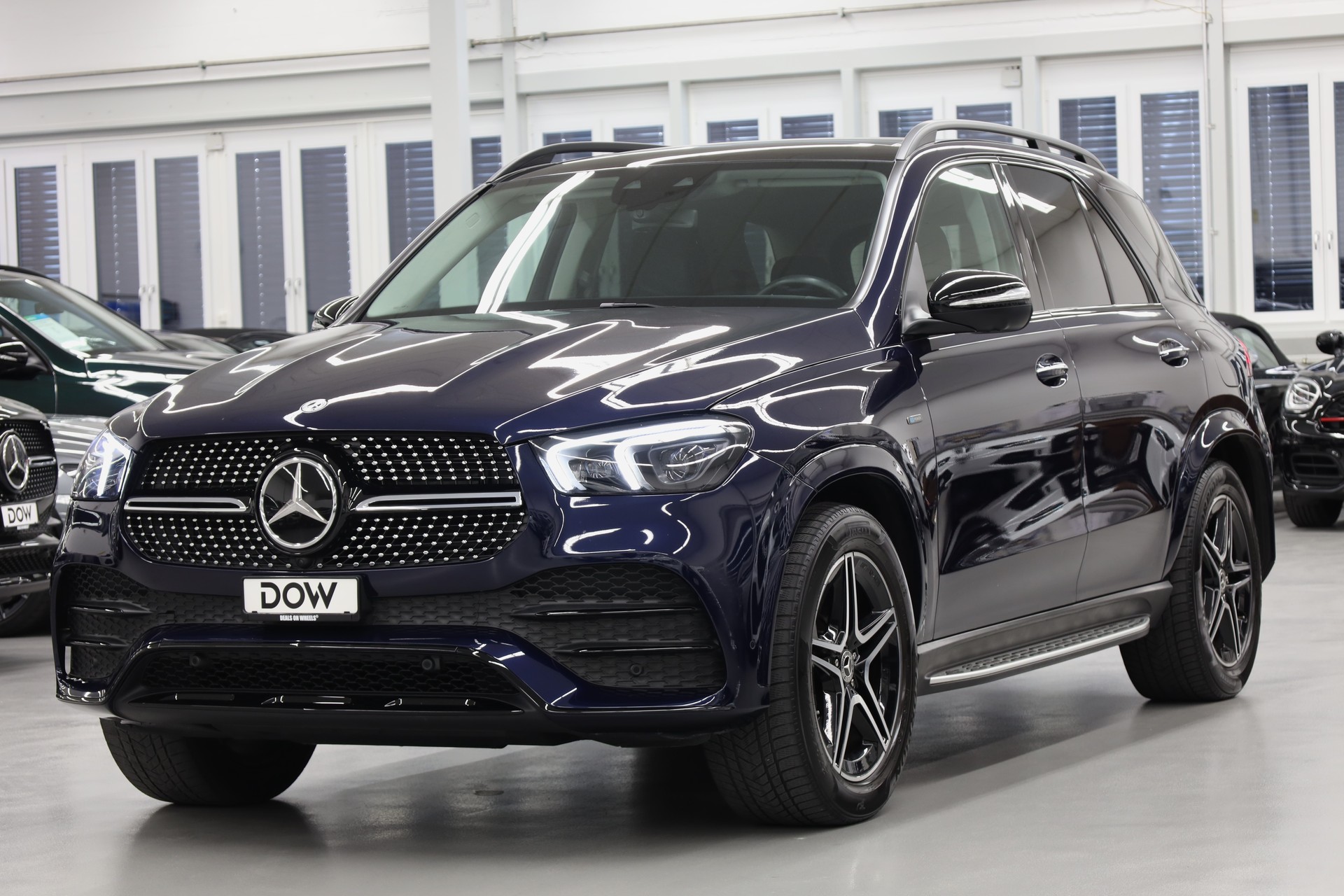 MERCEDES-BENZ GLE 350 de AMG Line 4matic-showroom-element-2