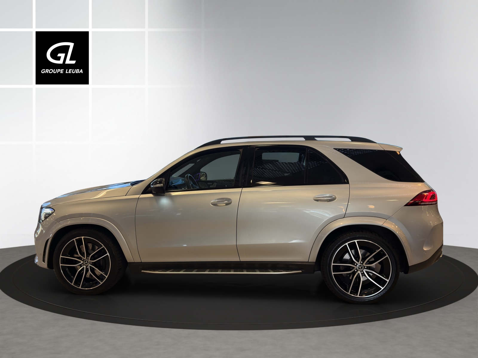 MERCEDES-BENZ GLE 580 AMG Line 4Matic-showroom-element-2