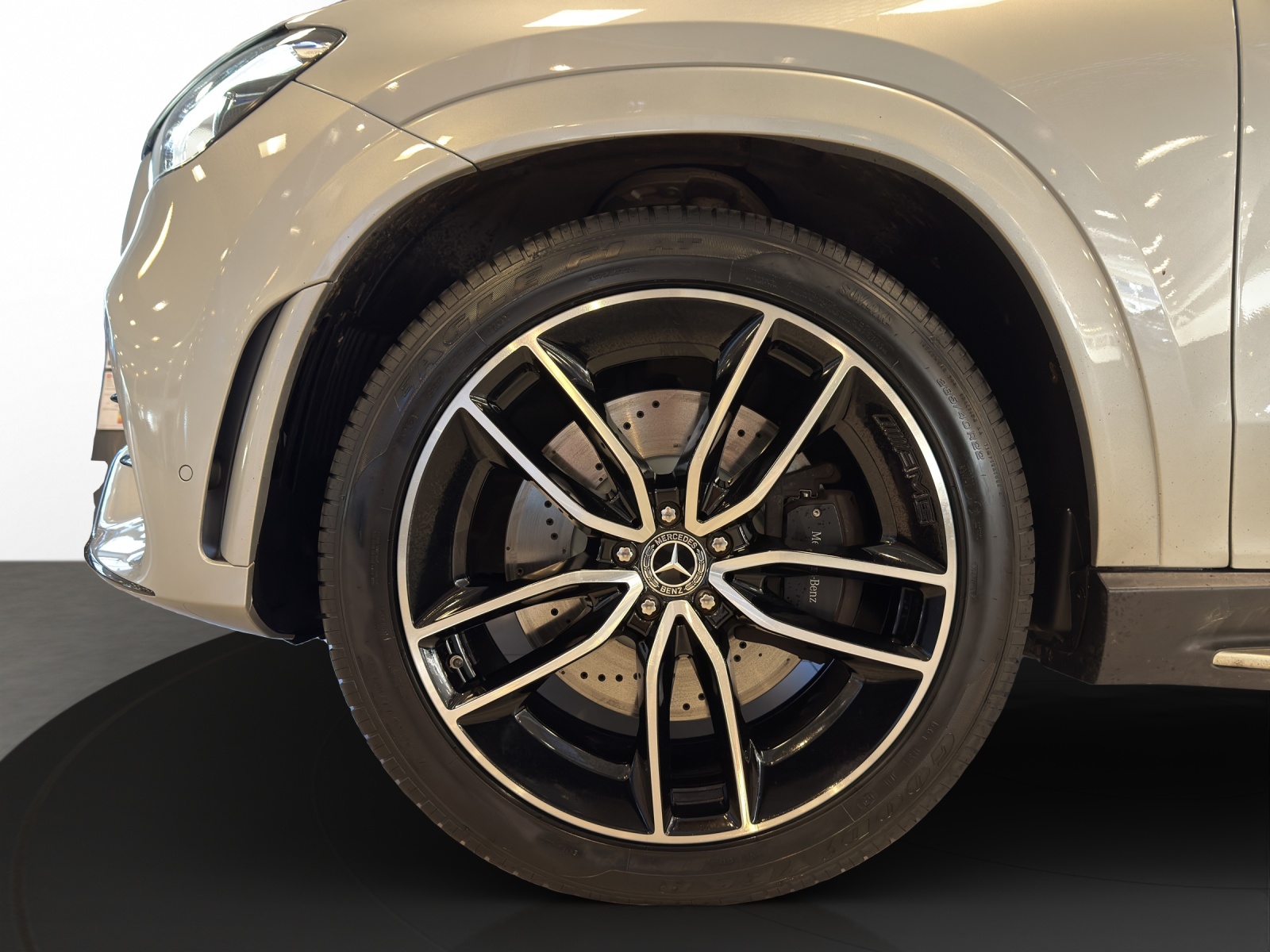 MERCEDES-BENZ GLE 580 AMG Line 4Matic-showroom-element-3