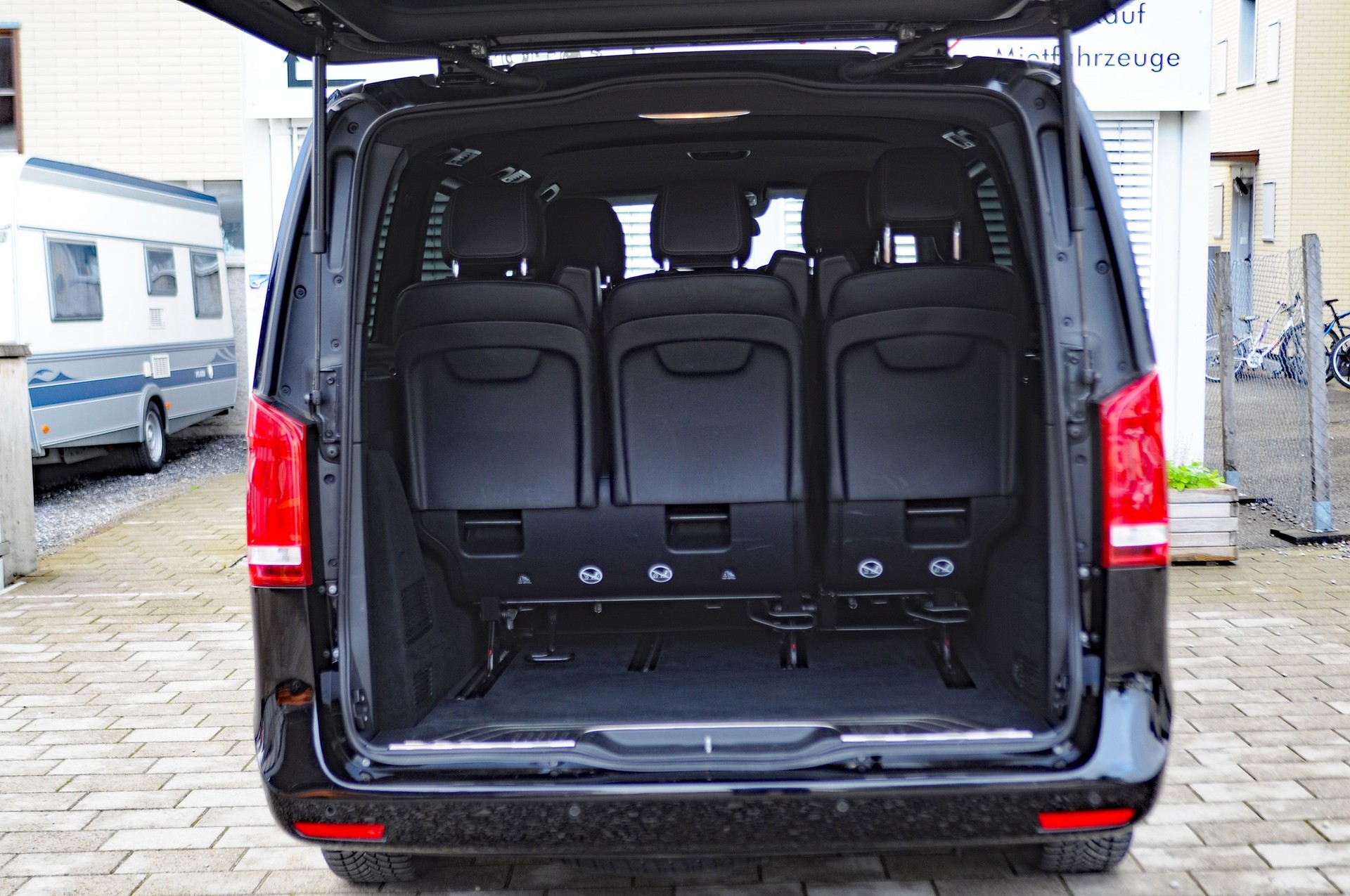 MERCEDES-BENZ V 250 d Avantgarde lang 4Matic 7G-Tronic-image-4