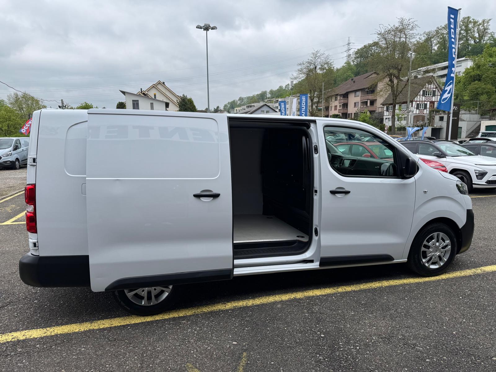 CITROEN Jumpy HDi140 XL 2.0 L2 AT-image-8