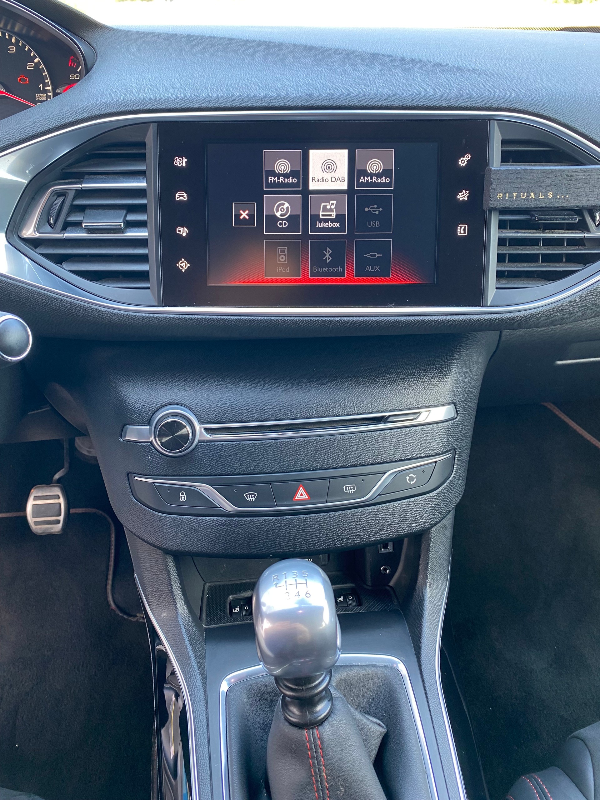 PEUGEOT 308 1.6 GTi-image-16