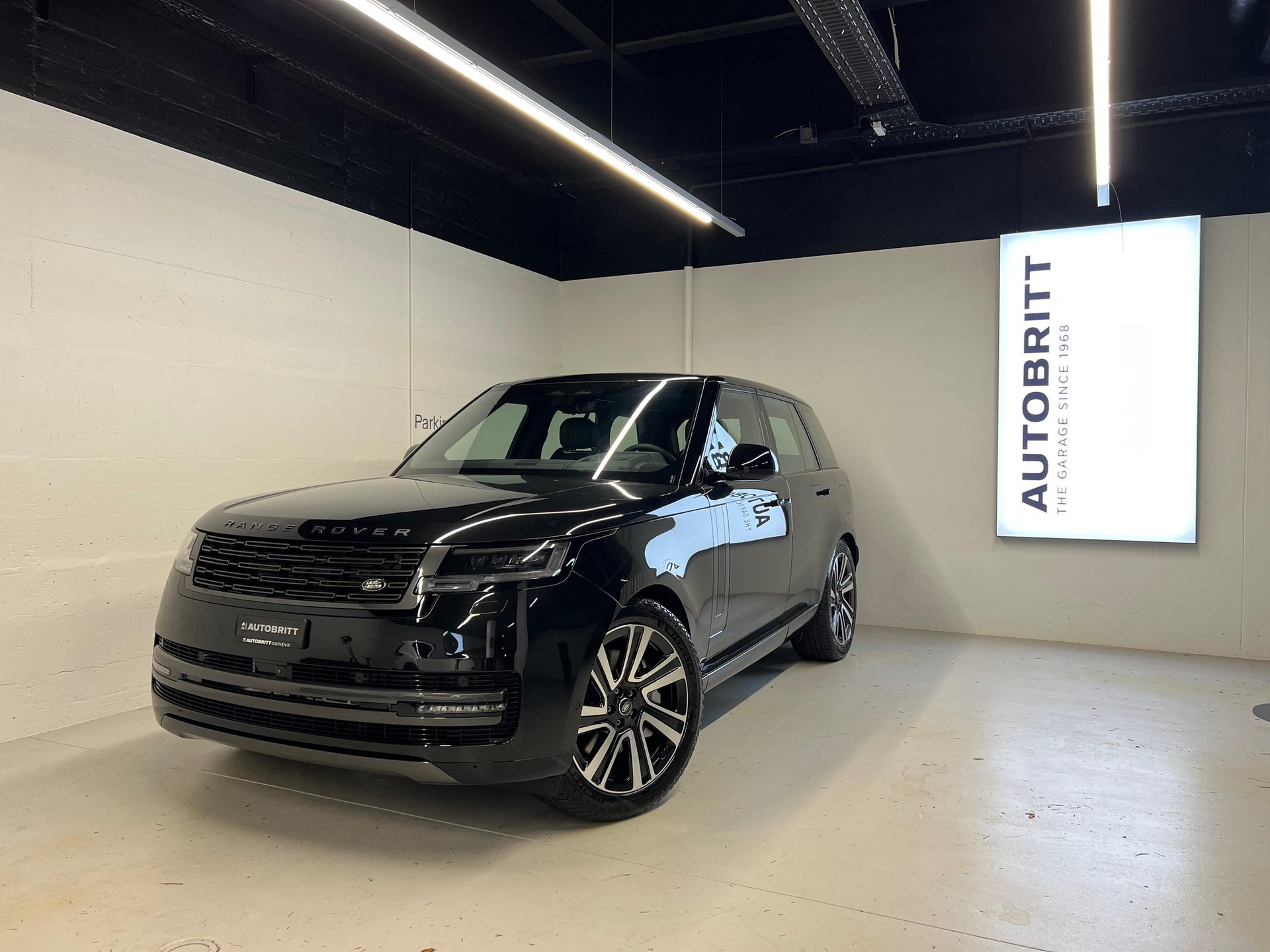 LAND ROVER Range Rover 3.0 I6 P550e HSE
