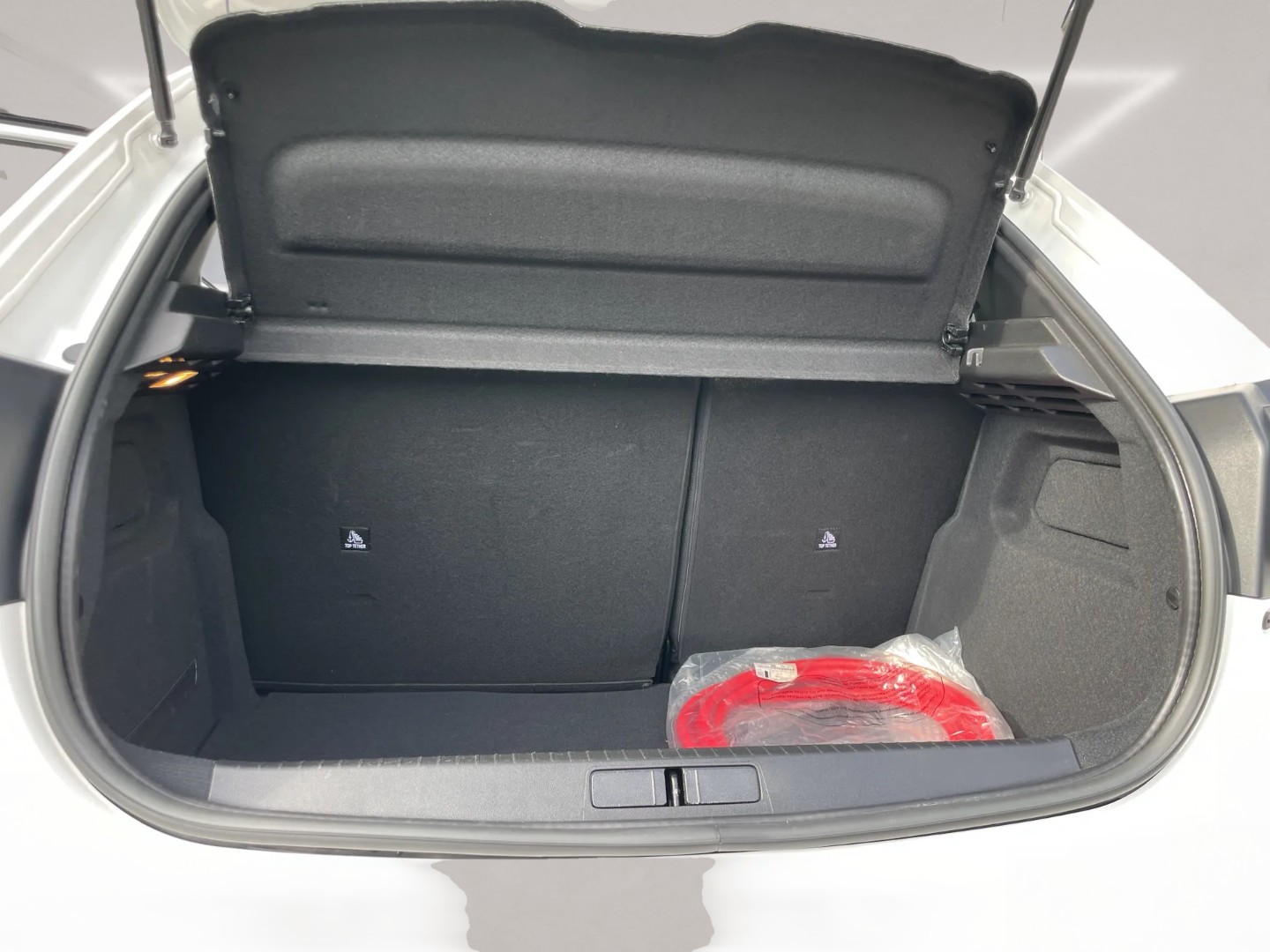PEUGEOT 208 e-Allure Pack-image-9