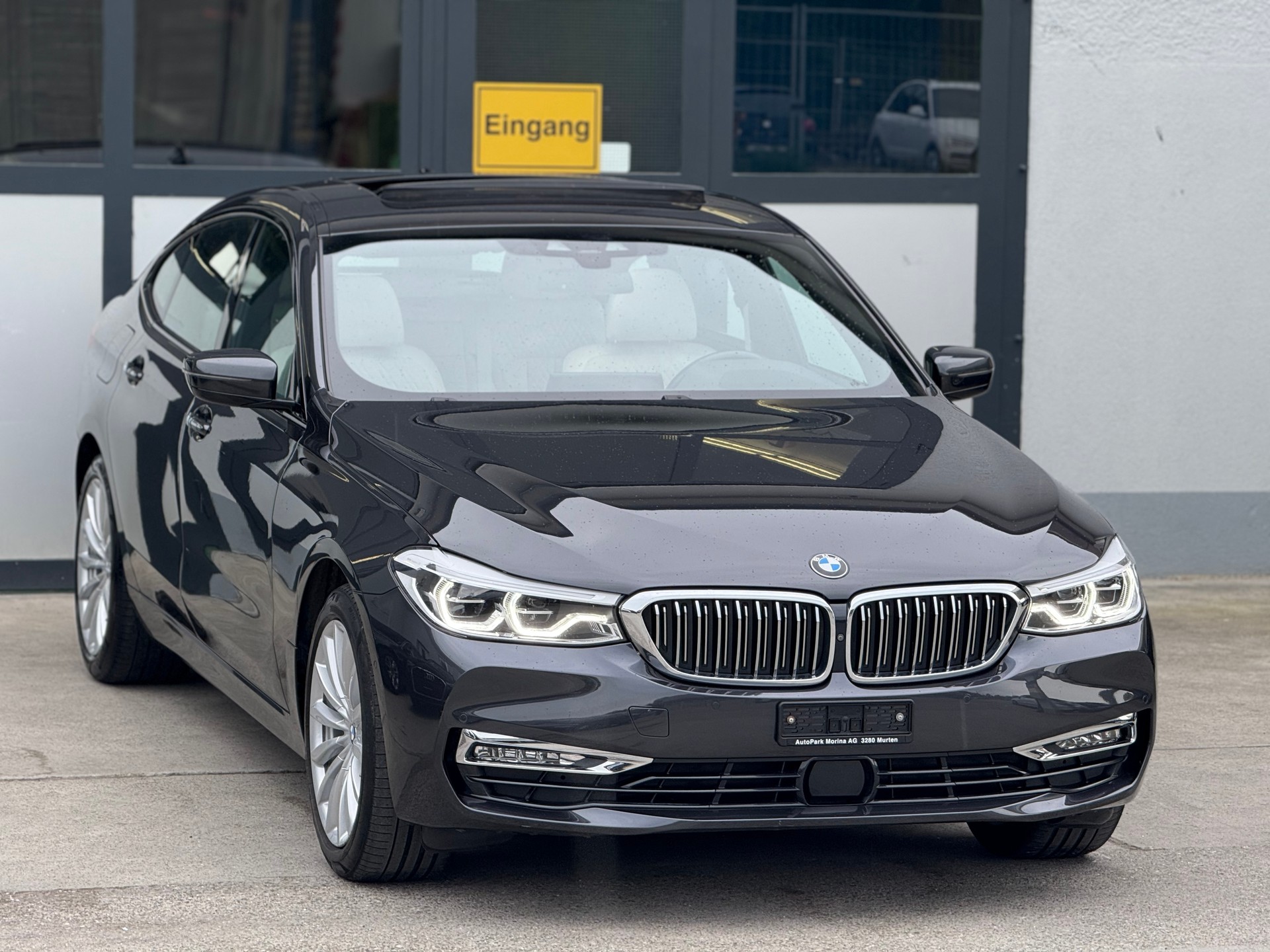 BMW 640i GT xDrive Luxury Line Steptronic-showroom-element-3