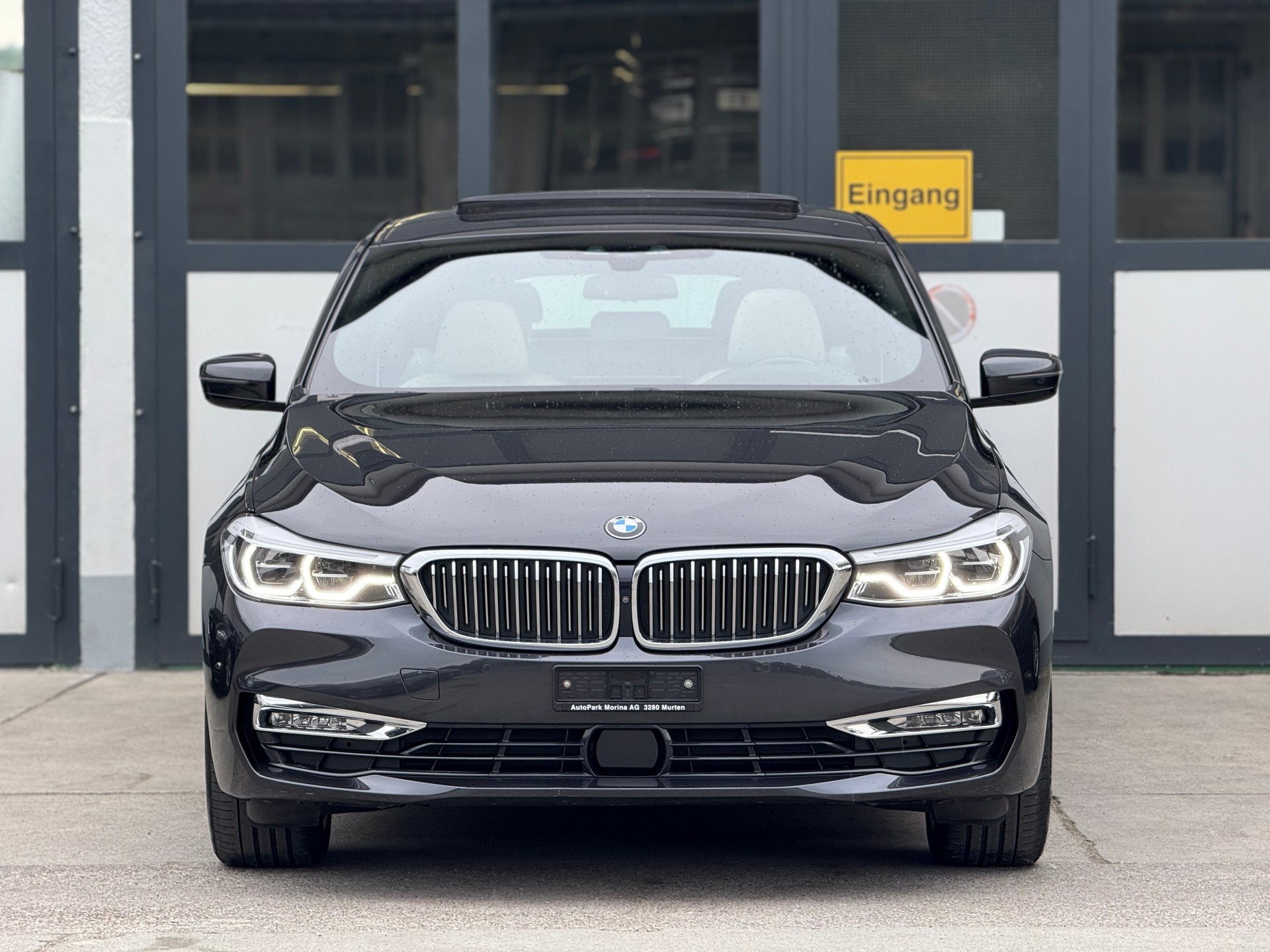 BMW 640i GT xDrive Luxury Line Steptronic-showroom-element-2