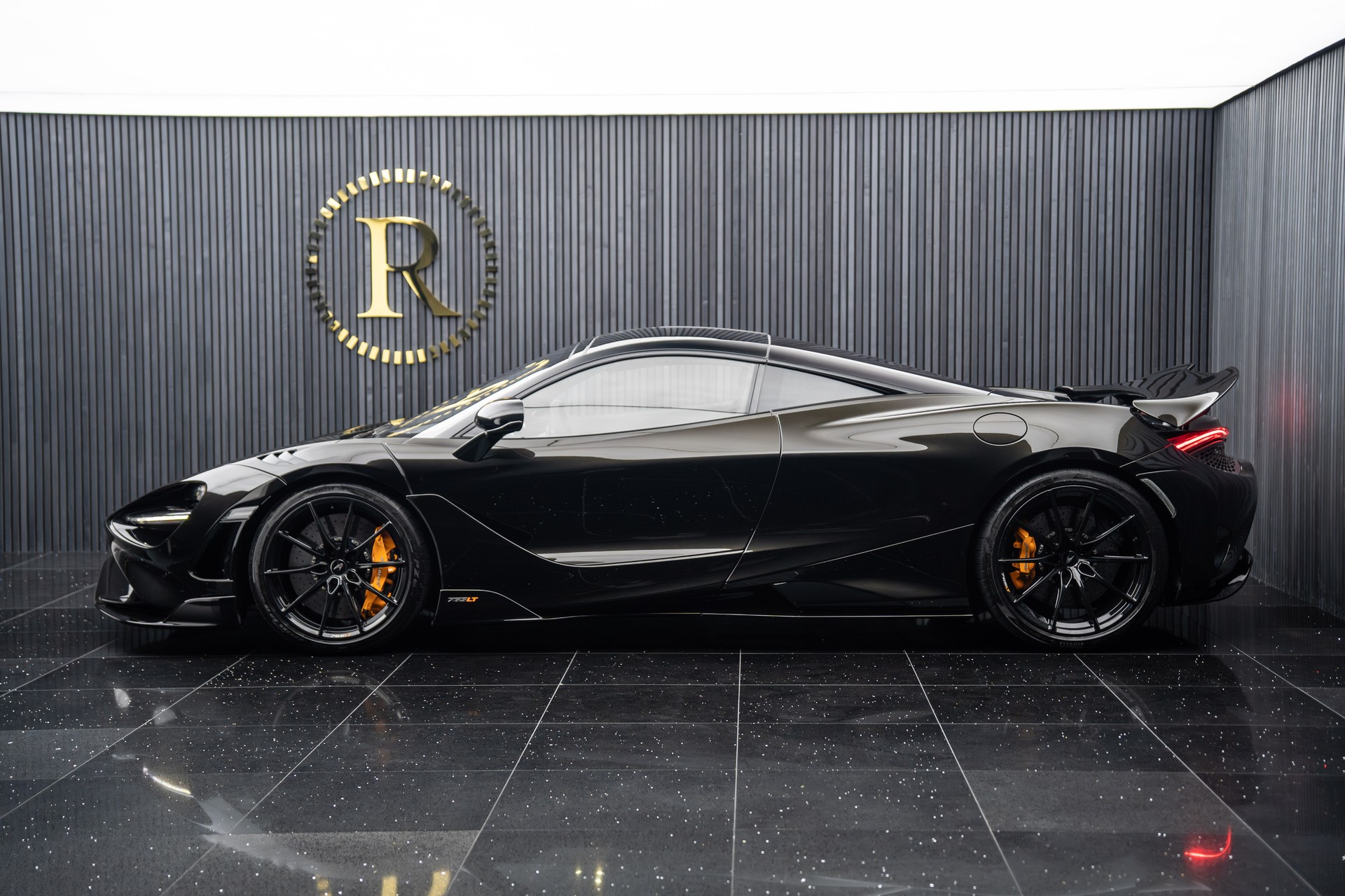 McLAREN 765 LT Coupé 4.0 V8 SSG-showroom-element-2
