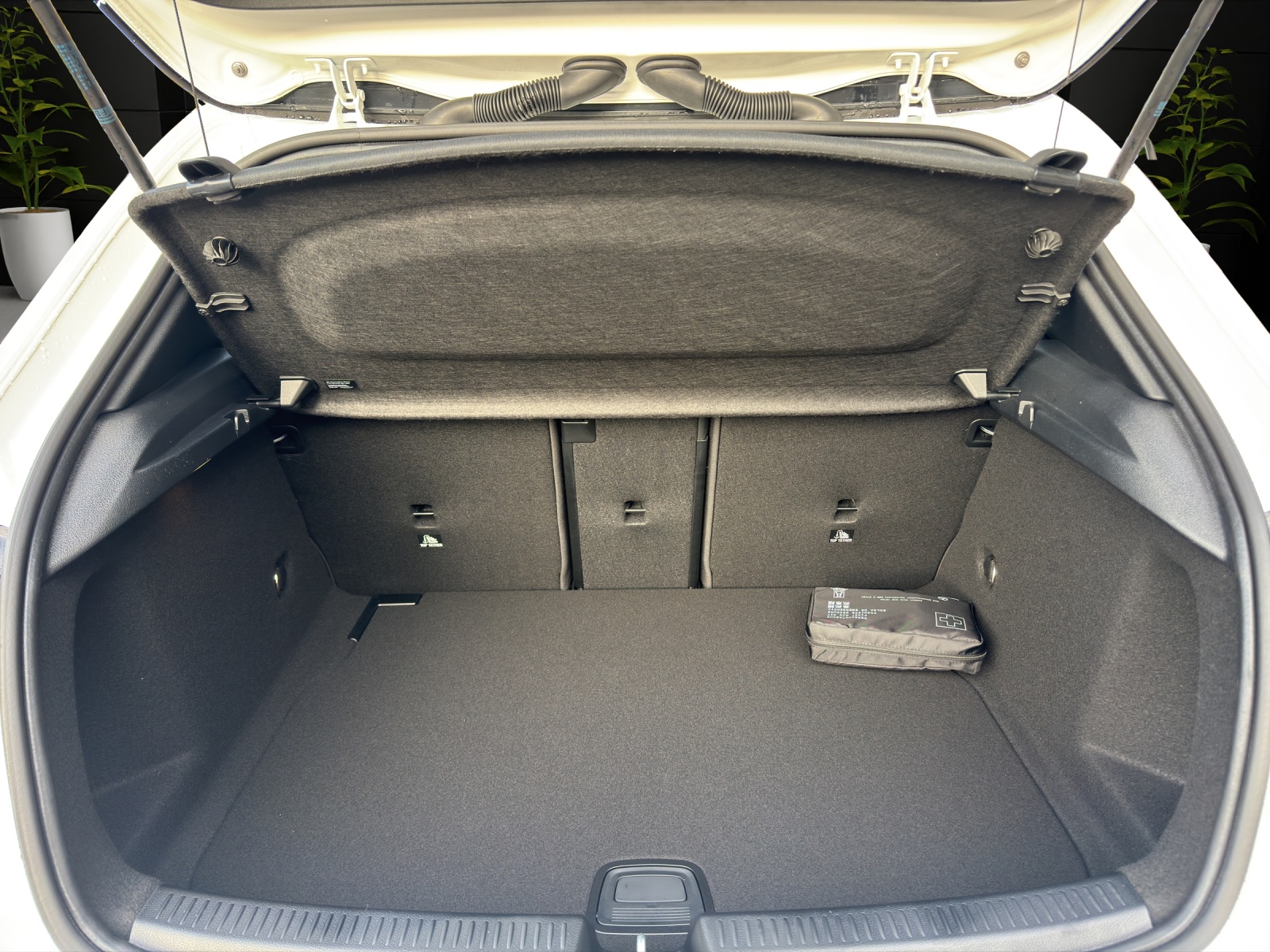 Image MERCEDES-BENZ A-200 A 200 Night Star 7G-DCT