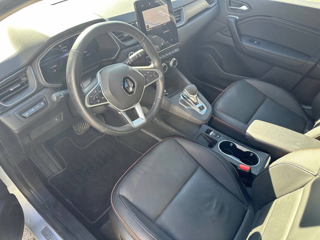 RENAULT Captur 1.6 E-Tech Plug-in Initiale-image-11