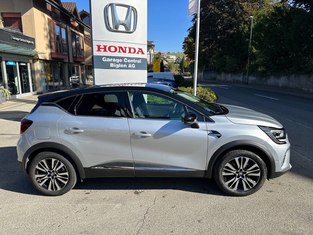 RENAULT Captur 1.6 E-Tech Plug-in Initiale-image-2