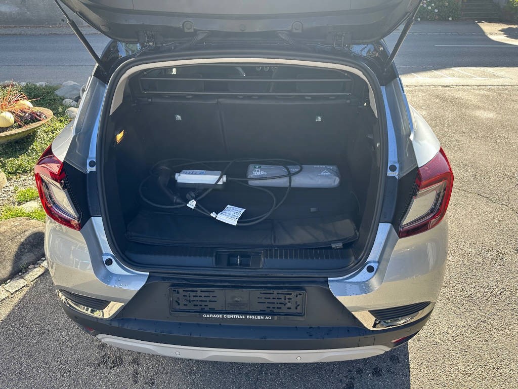 RENAULT Captur 1.6 E-Tech Plug-in Initiale-image-5