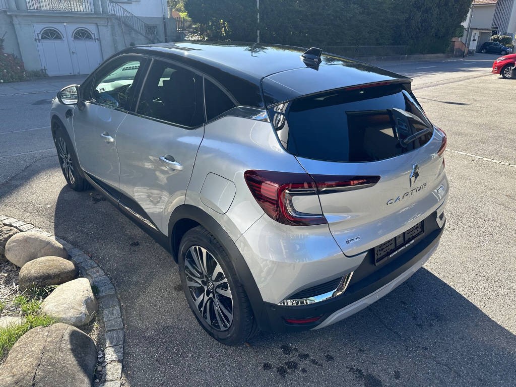 RENAULT Captur 1.6 E-Tech Plug-in Initiale-image-7
