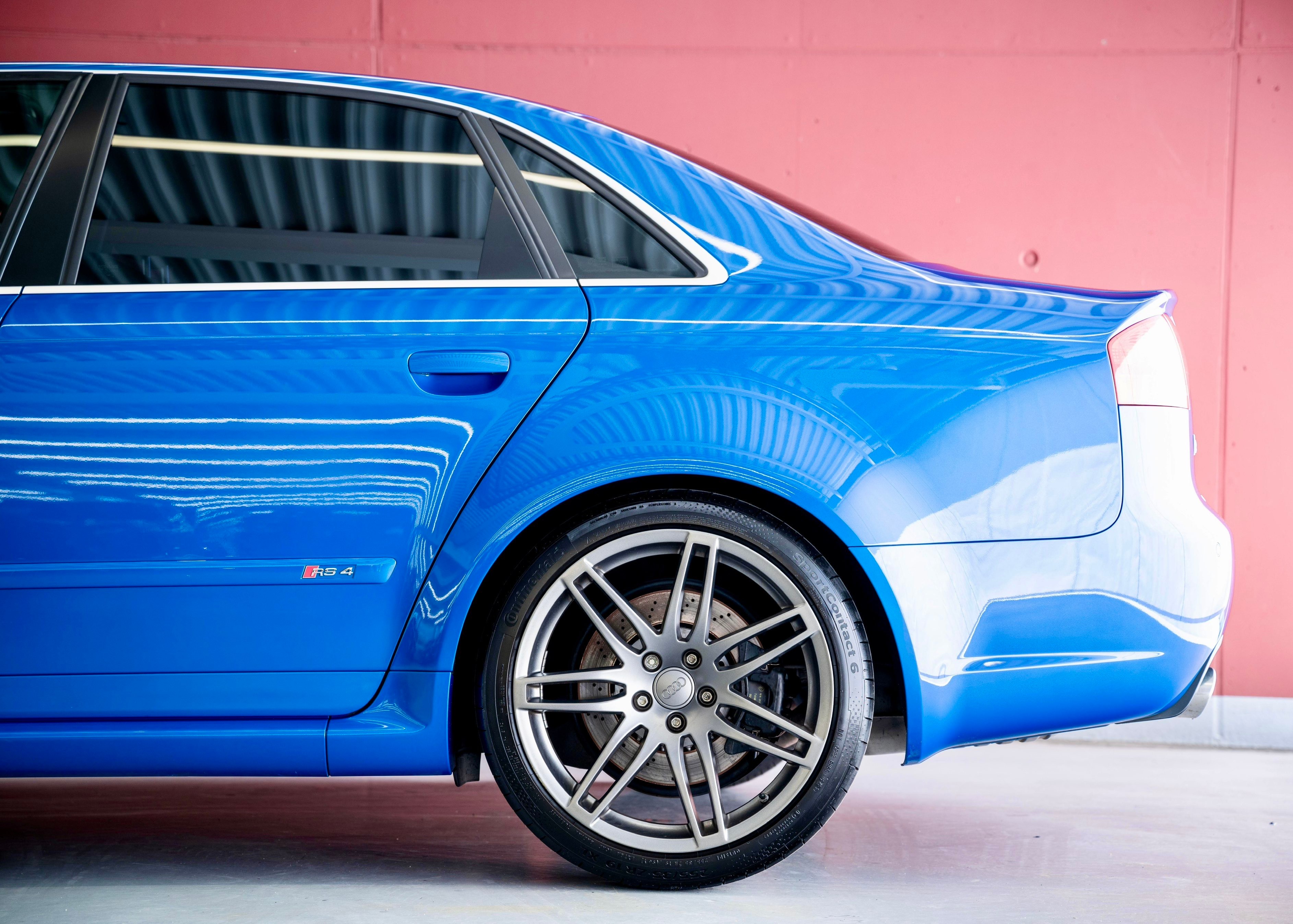 Image AUDI RS4 RS4 4.2 V8 Quattro Limousine Sprint Blue