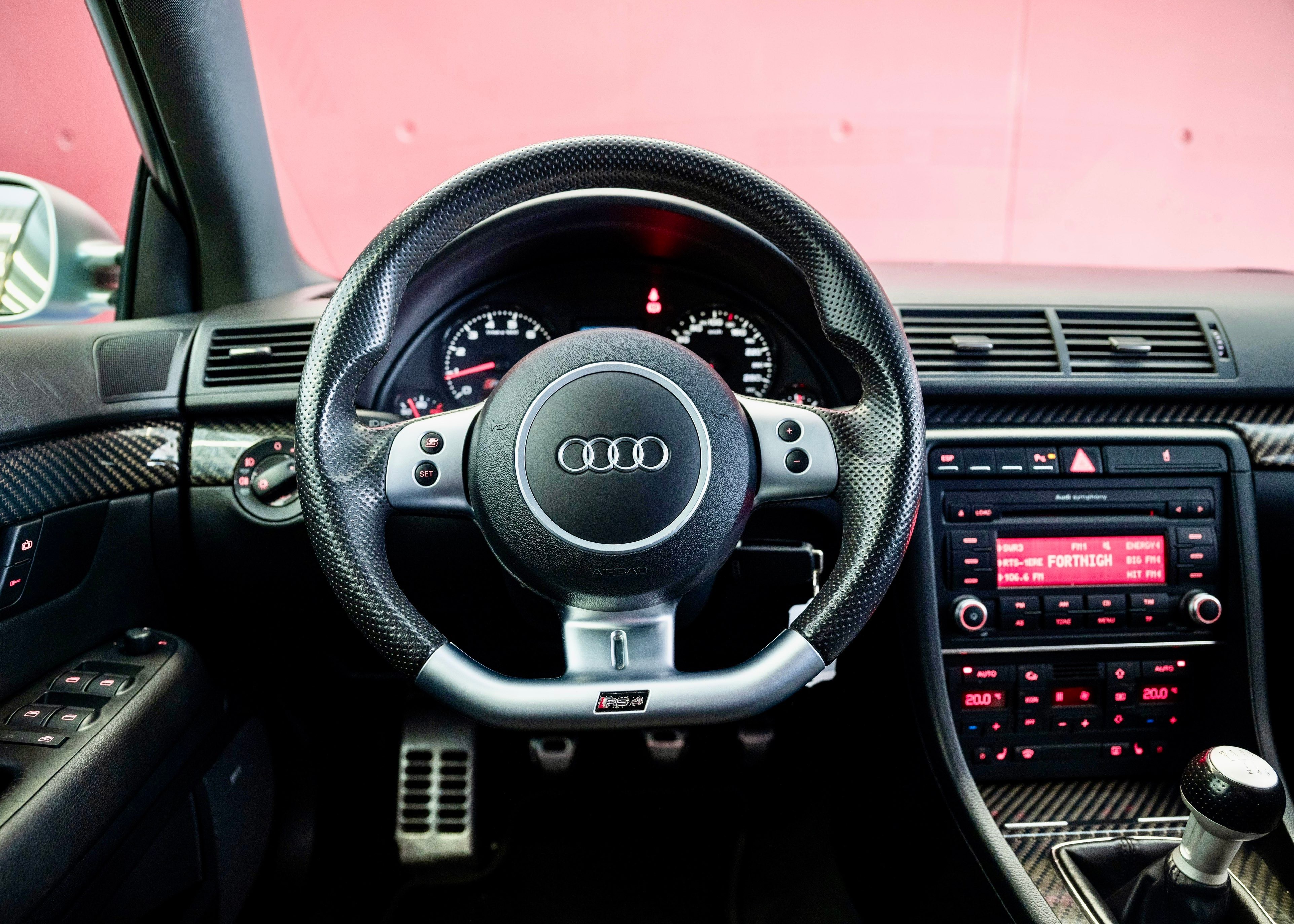 Image AUDI RS4 RS4 4.2 V8 Quattro Limousine Sprint Blue