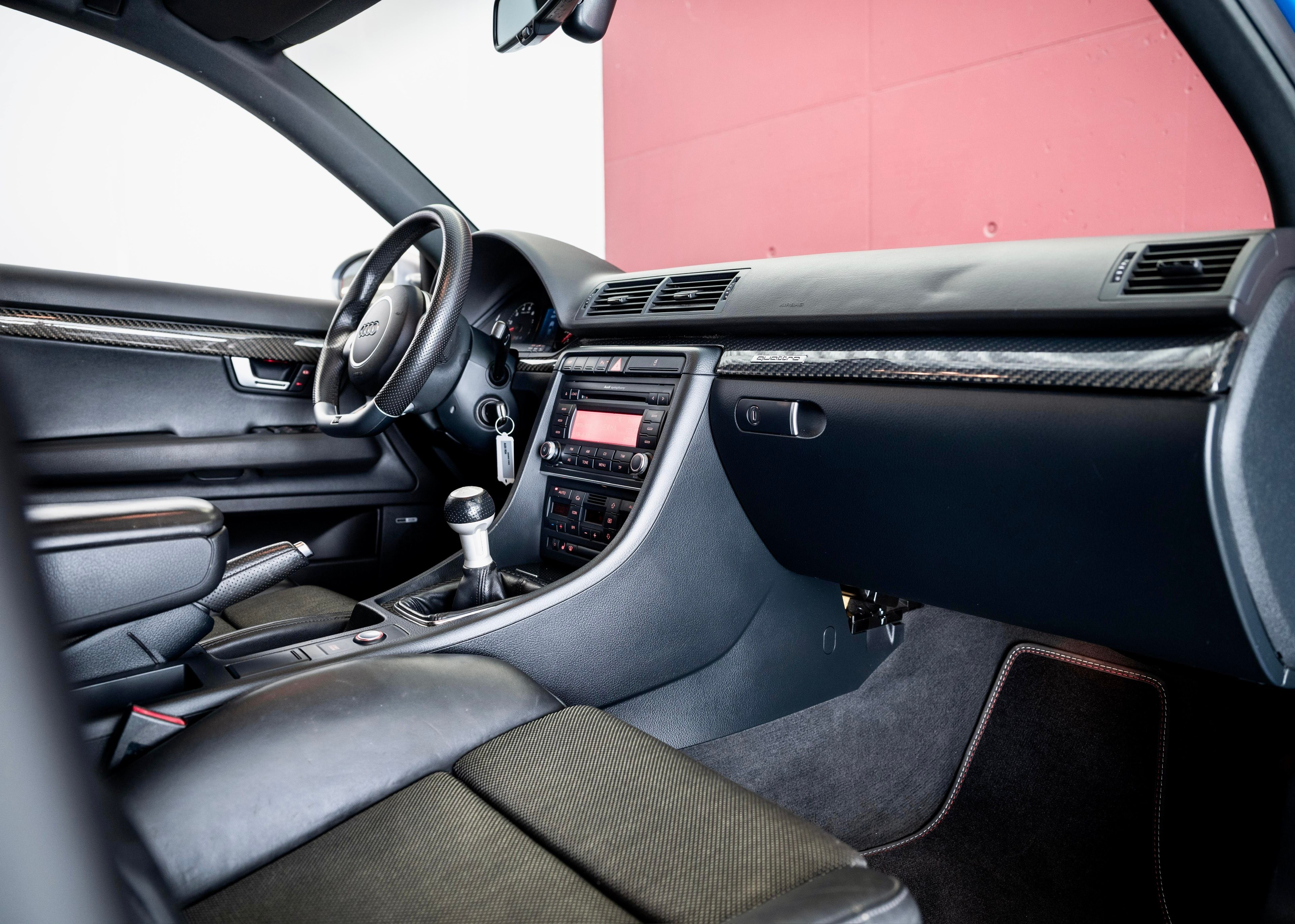 Image AUDI RS4 RS4 4.2 V8 Quattro Limousine Sprint Blue