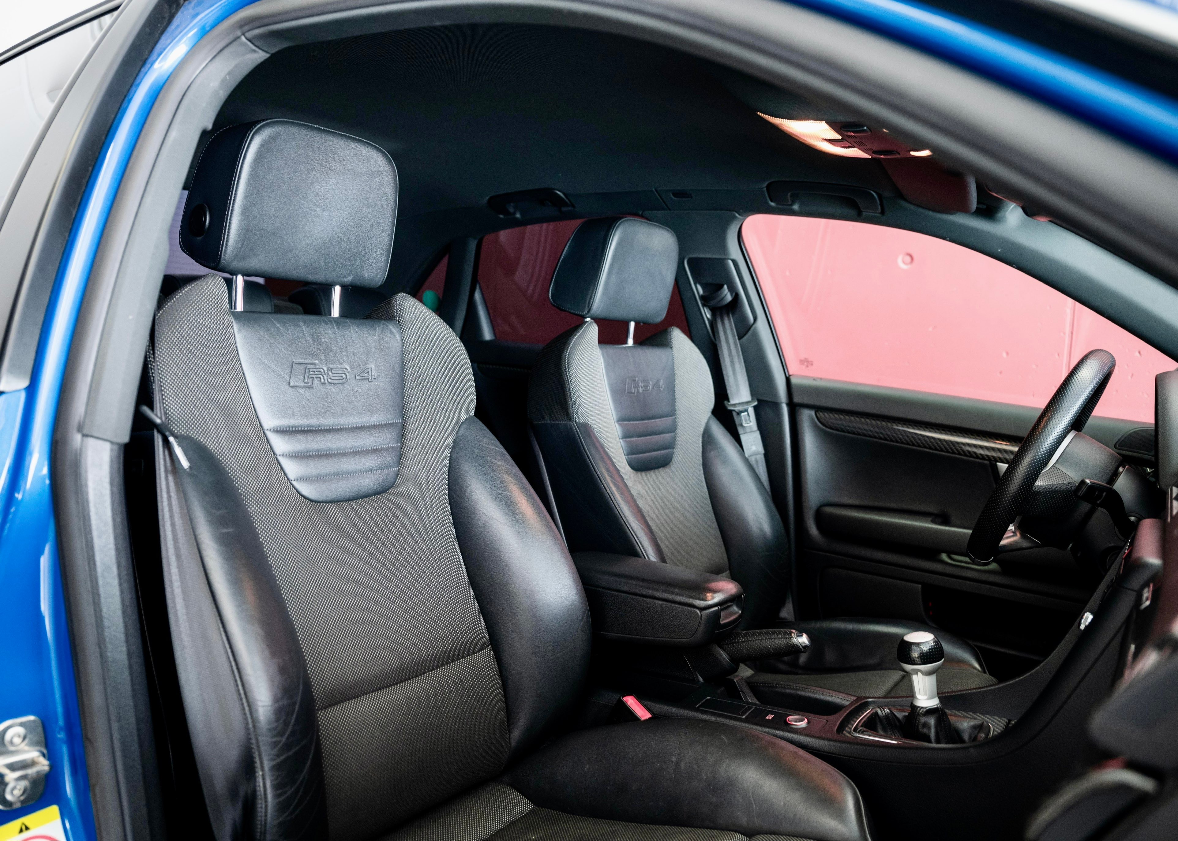 Image AUDI RS4 RS4 4.2 V8 Quattro Limousine Sprint Blue