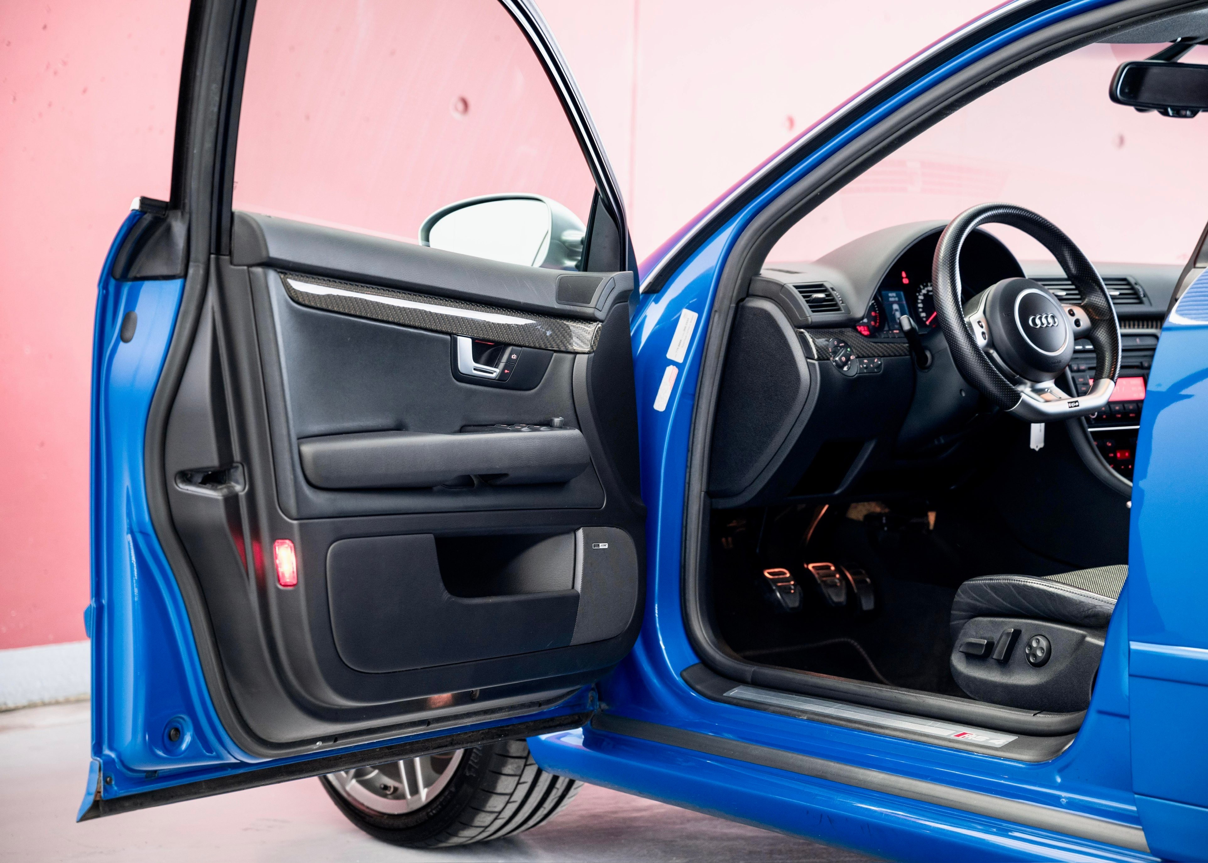 Image AUDI RS4 RS4 4.2 V8 Quattro Limousine Sprint Blue