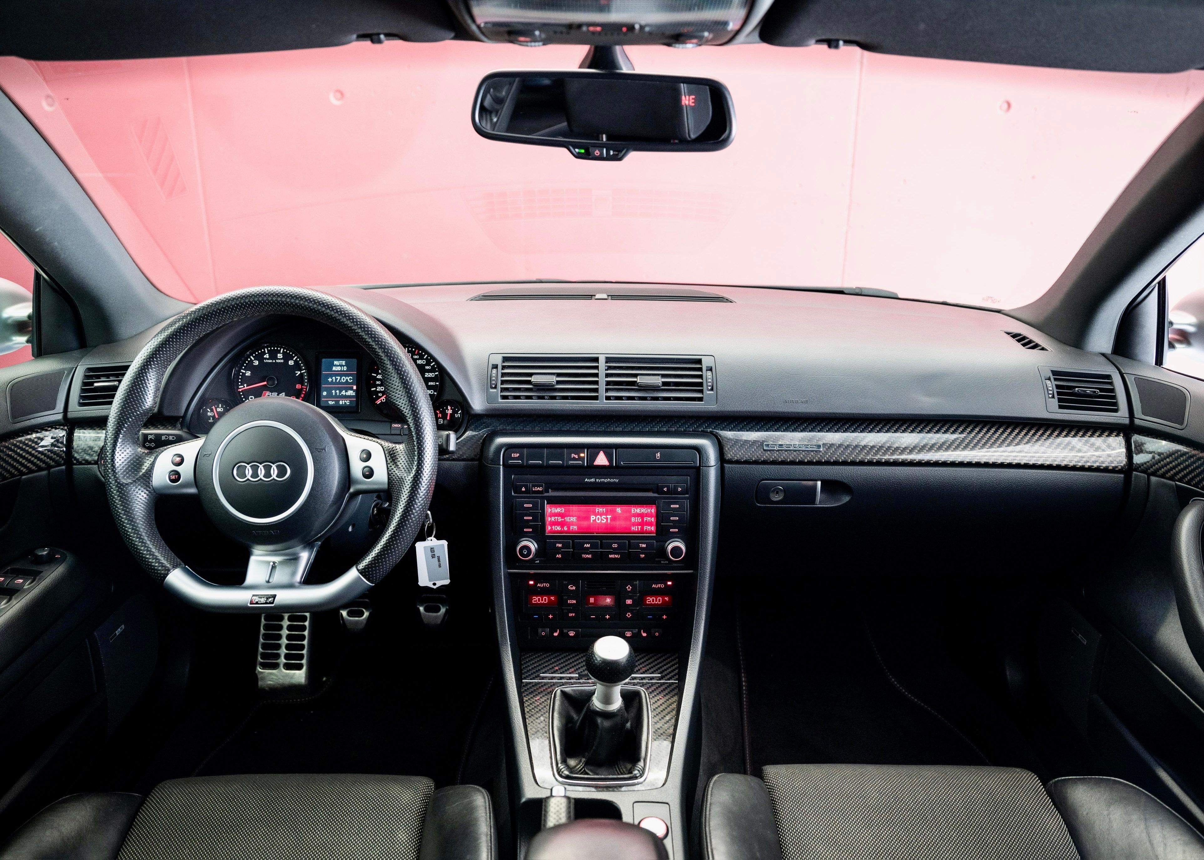 Image AUDI RS4 RS4 4.2 V8 Quattro Limousine Sprint Blue