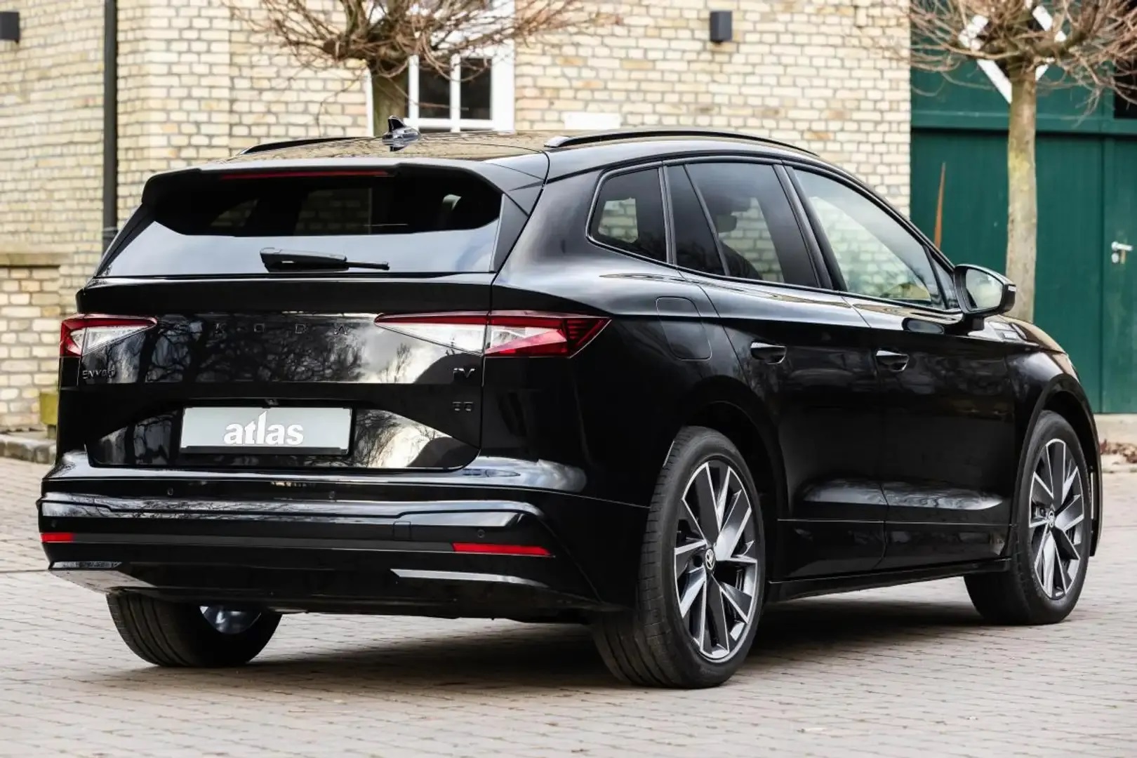 SKODA Enyaq iV 80 SportLine-image-1