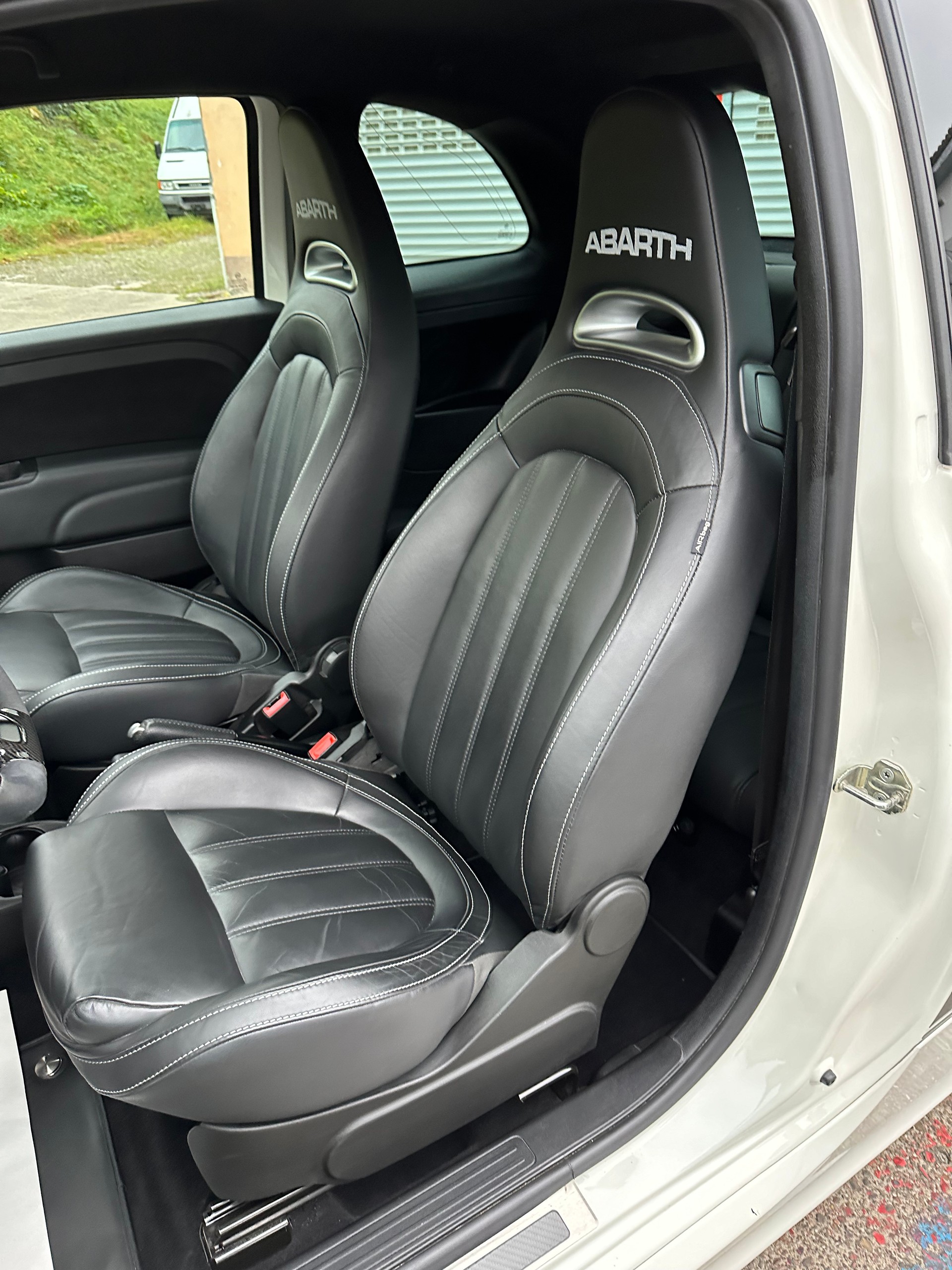 FIAT 595 1.4 16V Turbo Abarth Competizione-image-9