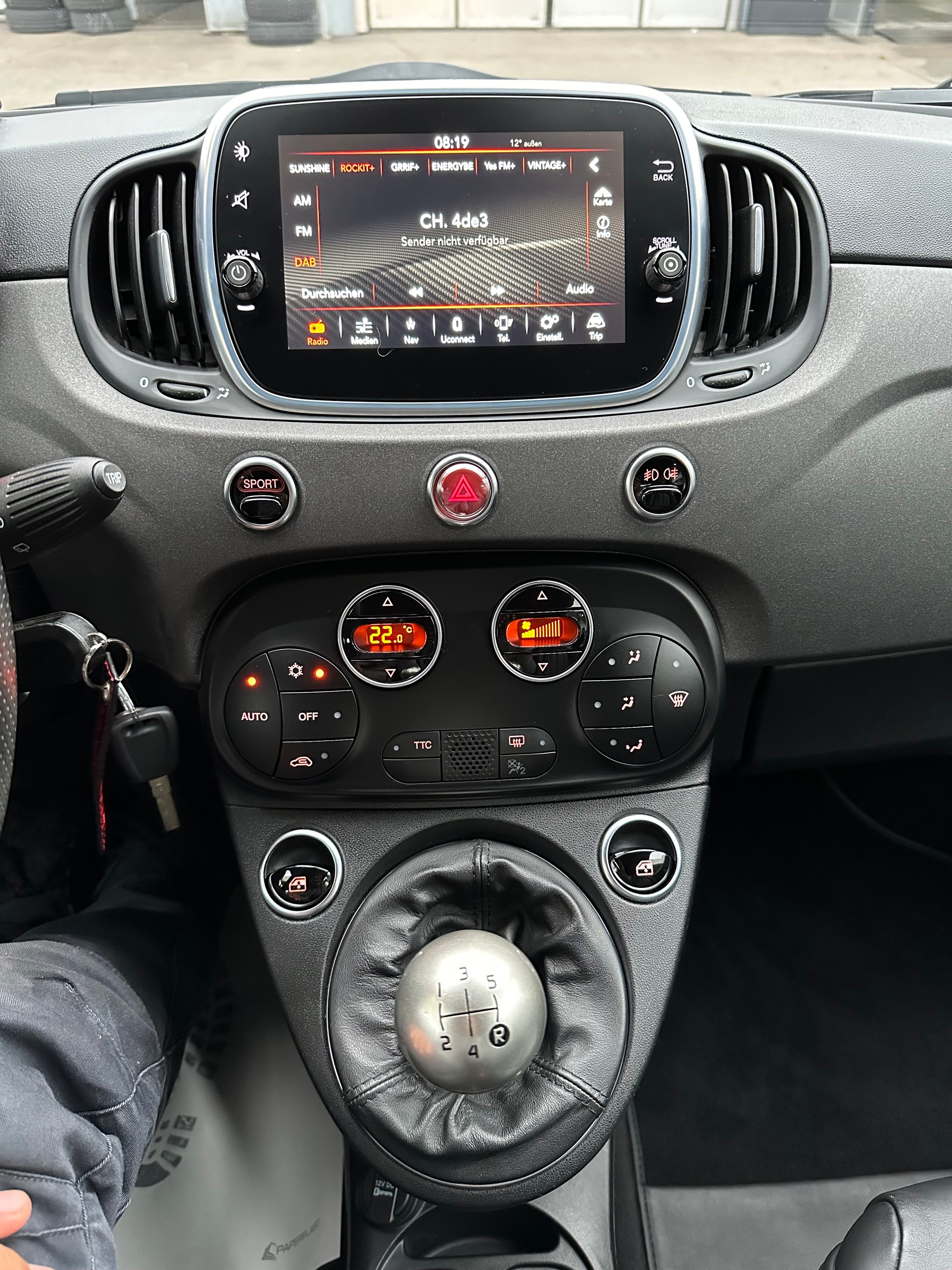 FIAT 595 1.4 16V Turbo Abarth Competizione-image-11