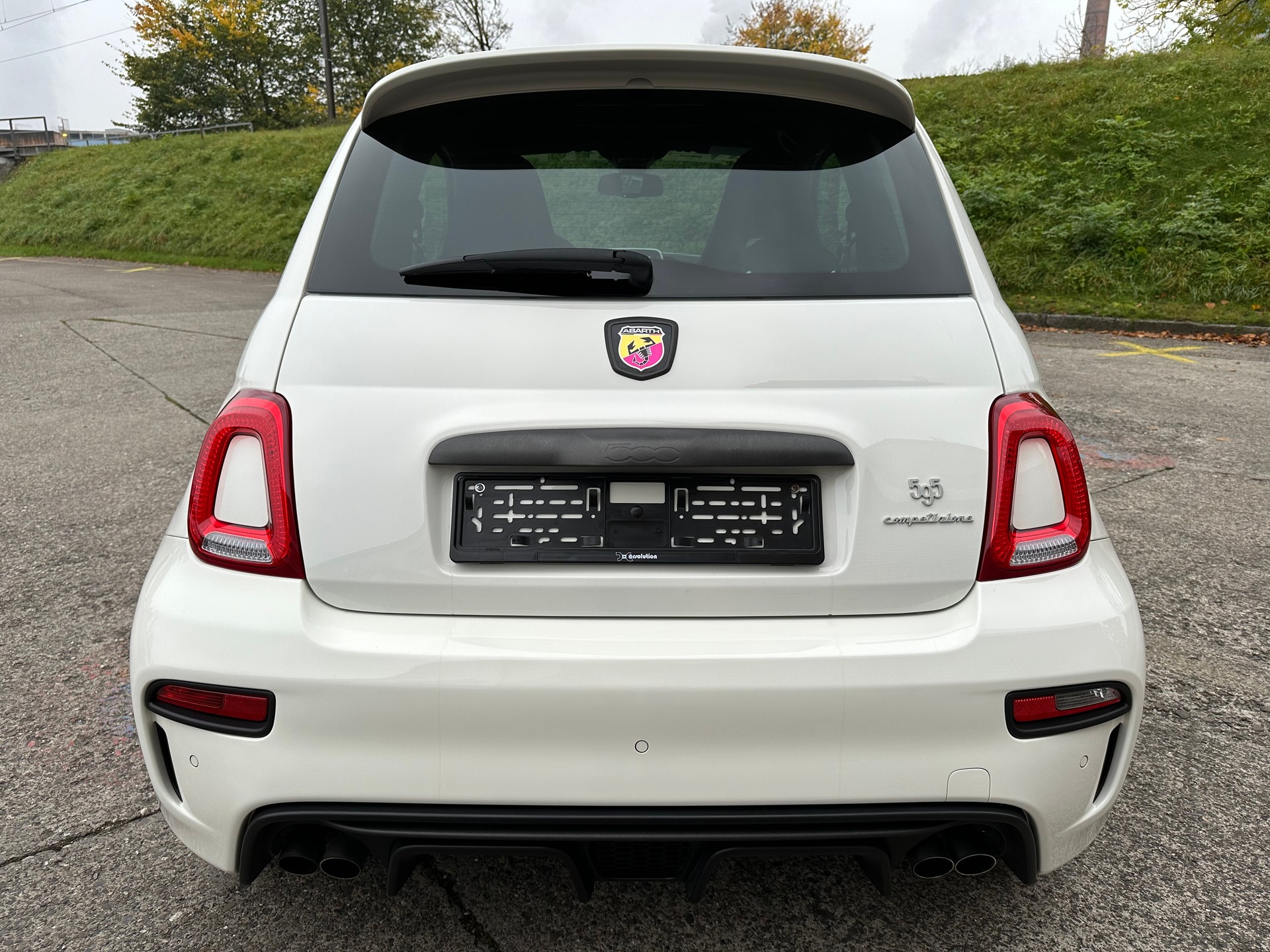 FIAT 595 1.4 16V Turbo Abarth Competizione-image-3