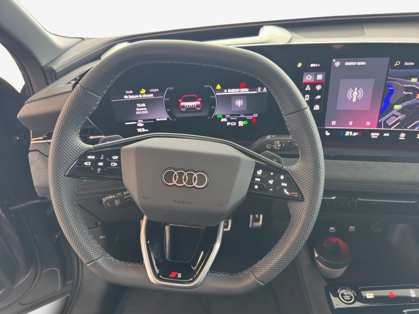 AUDI Q6 e-tron quattro-image-12