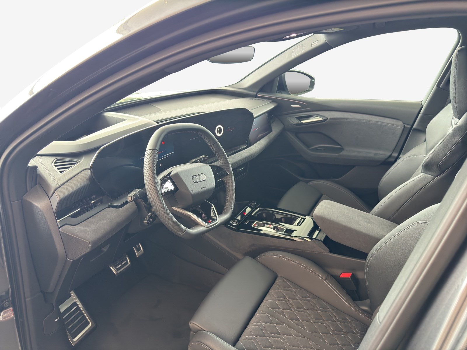 AUDI Q6 e-tron quattro-image-13