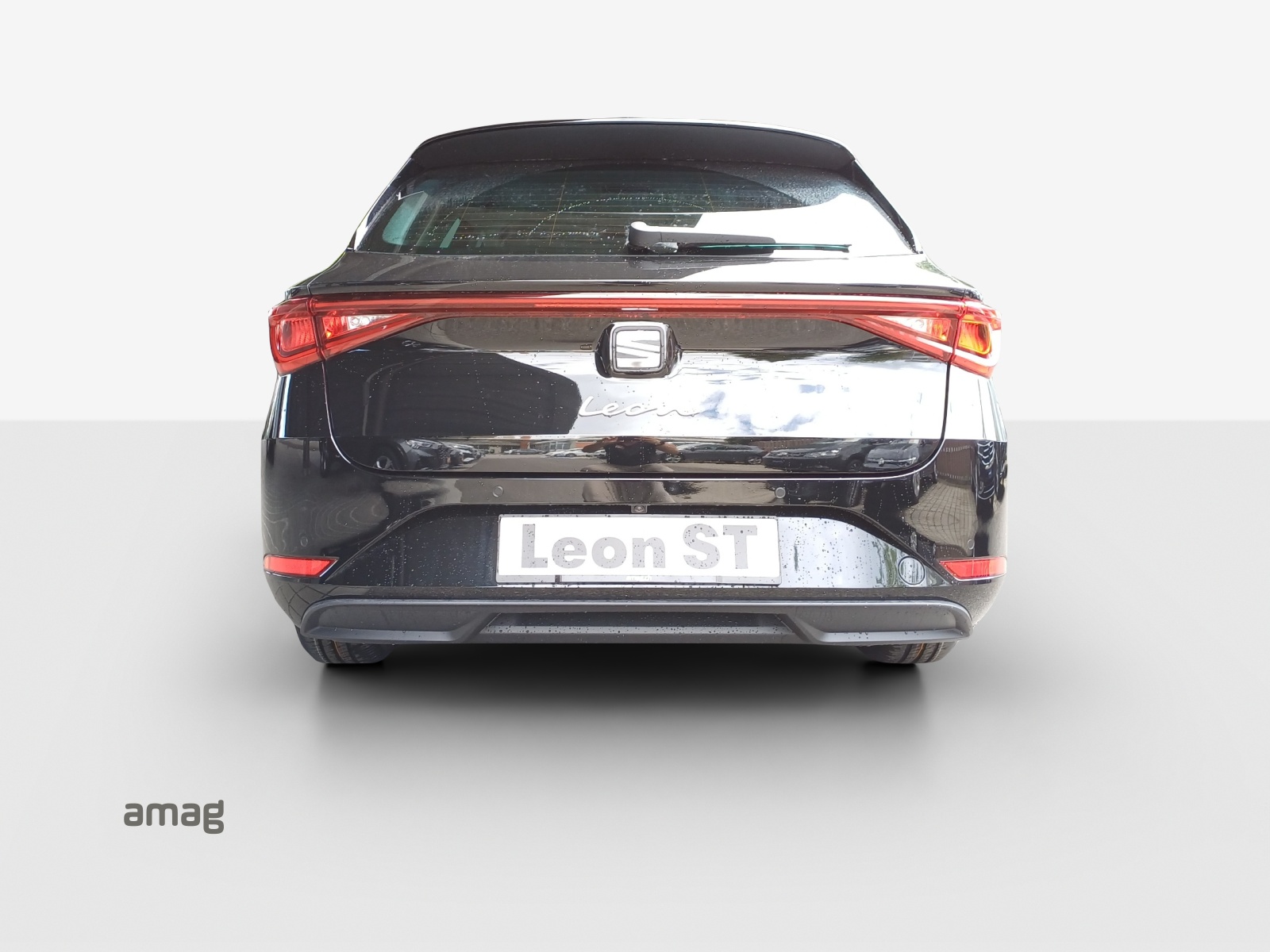 SEAT Leon ST 1.5 eTSI mHEV DSG Style-showroom-element-3