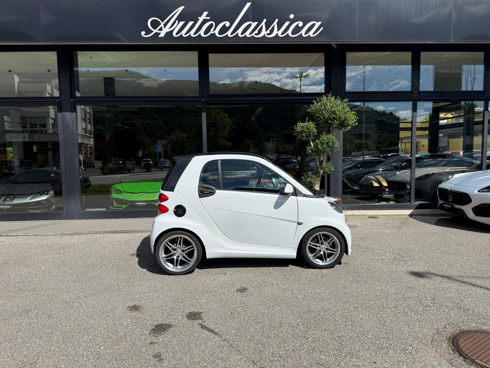 SMART fortwo Brabus Xclusive softouch-showroom-element-3